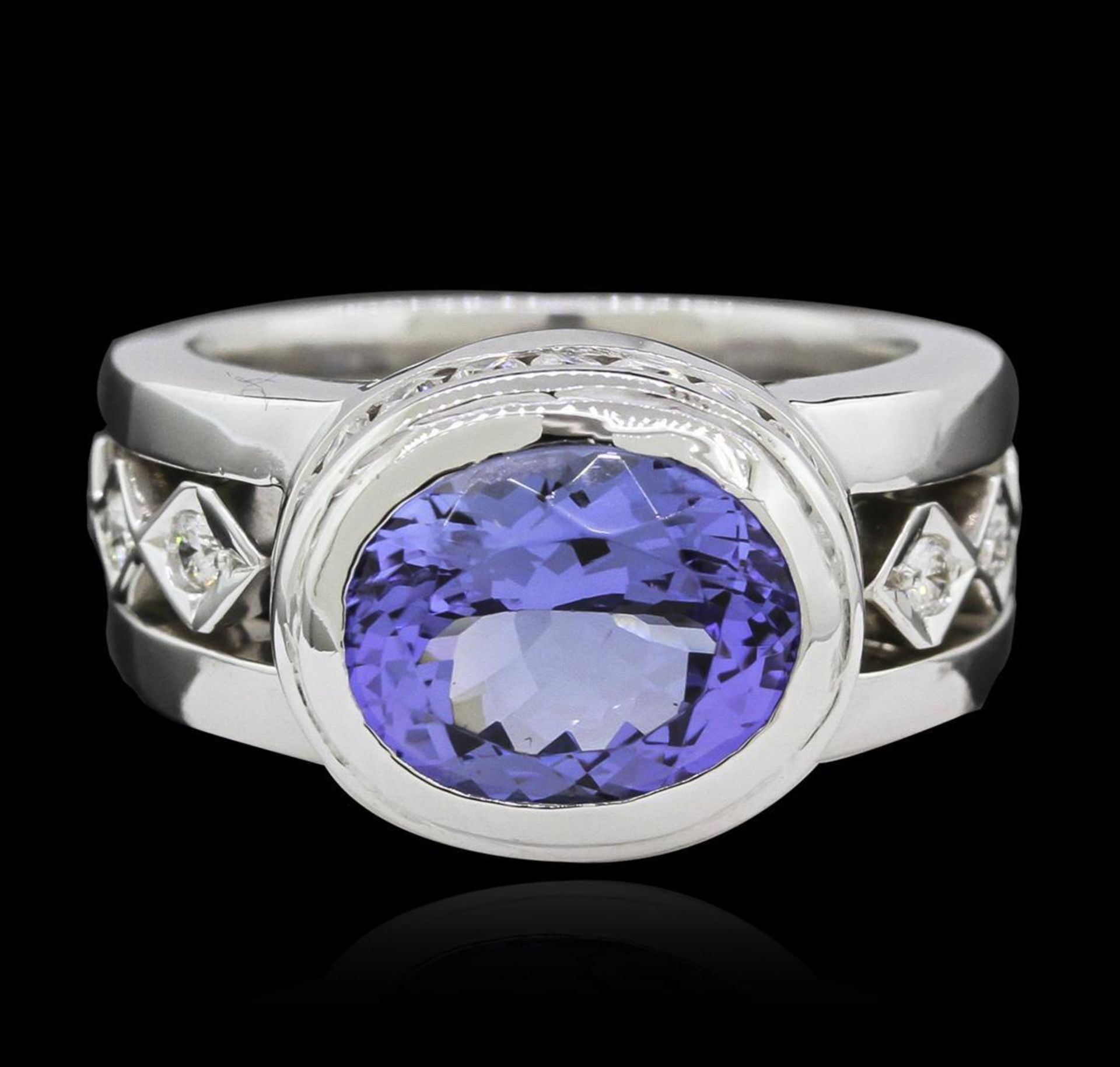 3.78 ctw Tanzanite and Diamond Ring - 18KT White Gold - Image 2 of 4