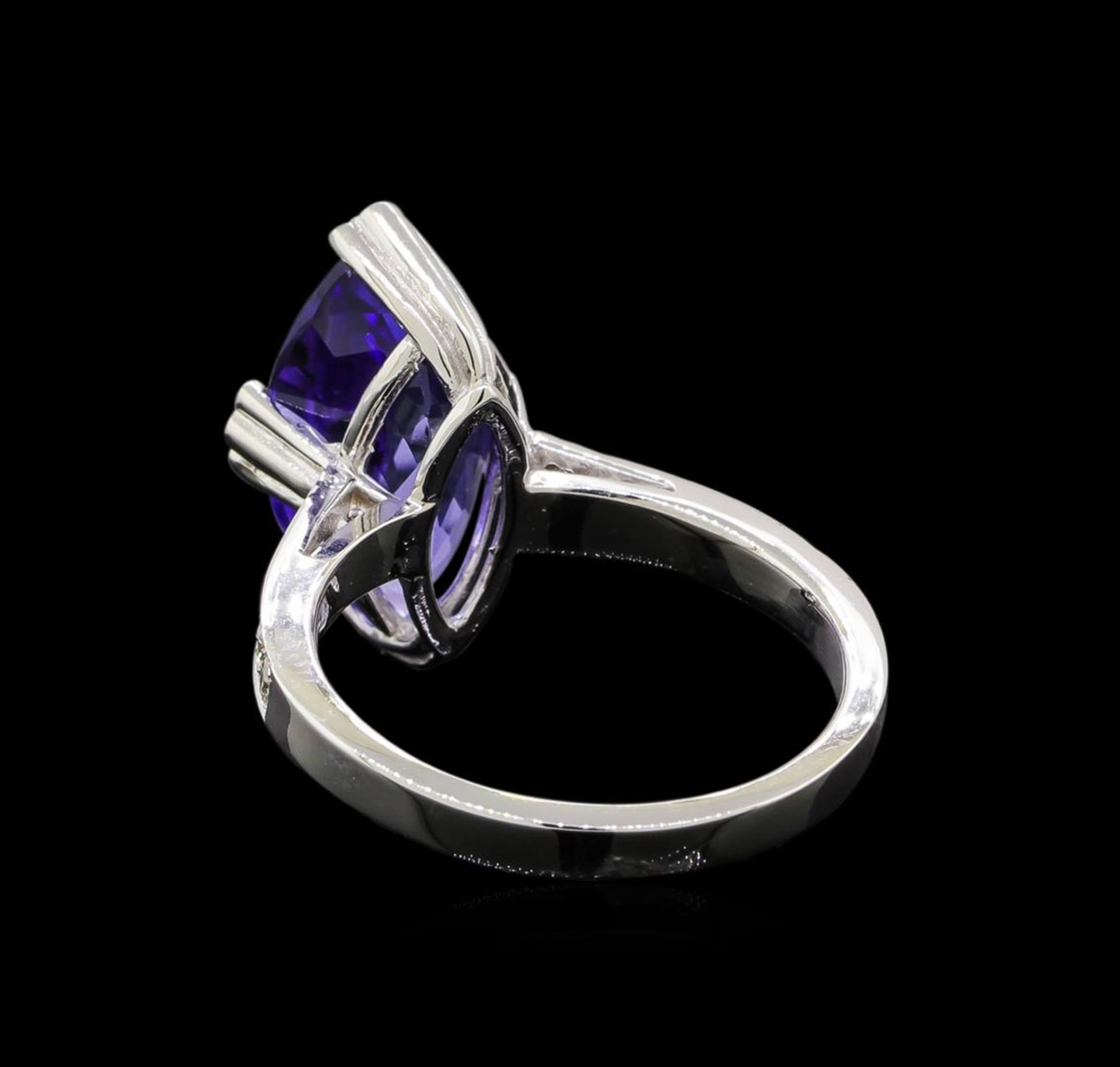 14KT White Gold 5.20 ctw Tanzanite and Diamond Ring - Image 3 of 5