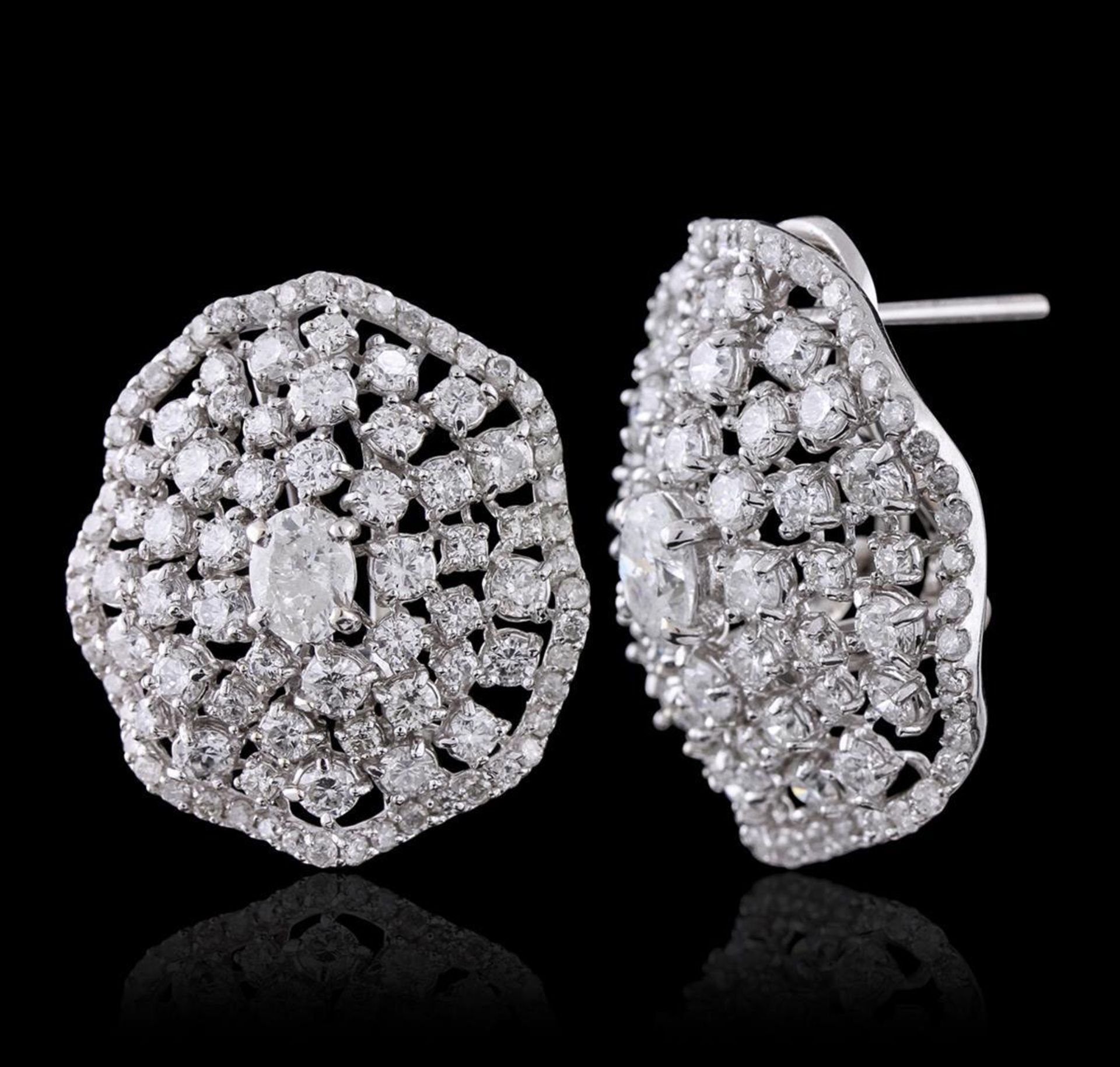 14KT White Gold 4.43 ctw Diamond Earrings - Image 2 of 3