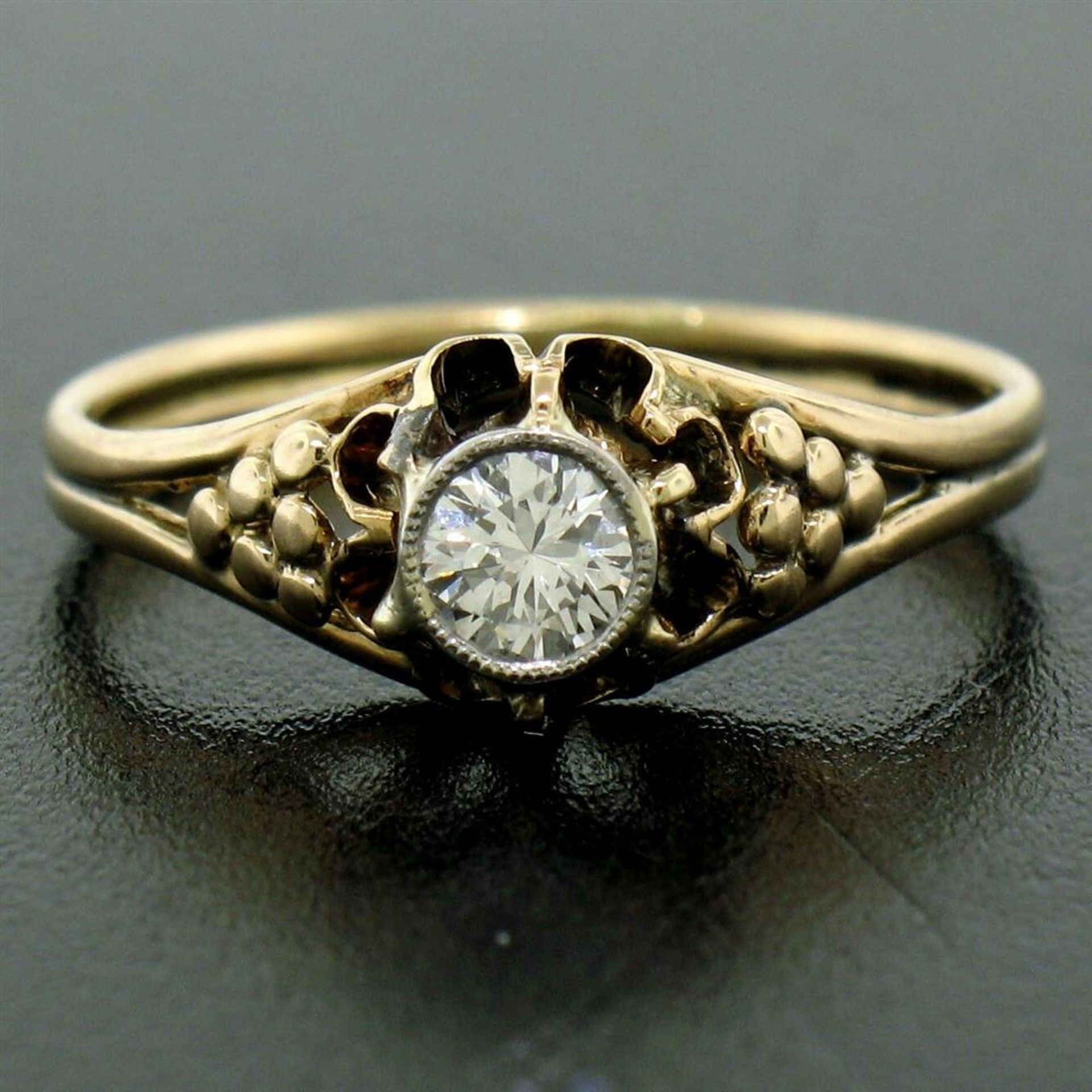 Antique 14kt Yellow and White Gold 0.30 ct Diamond Solitaire Ring - Image 2 of 8