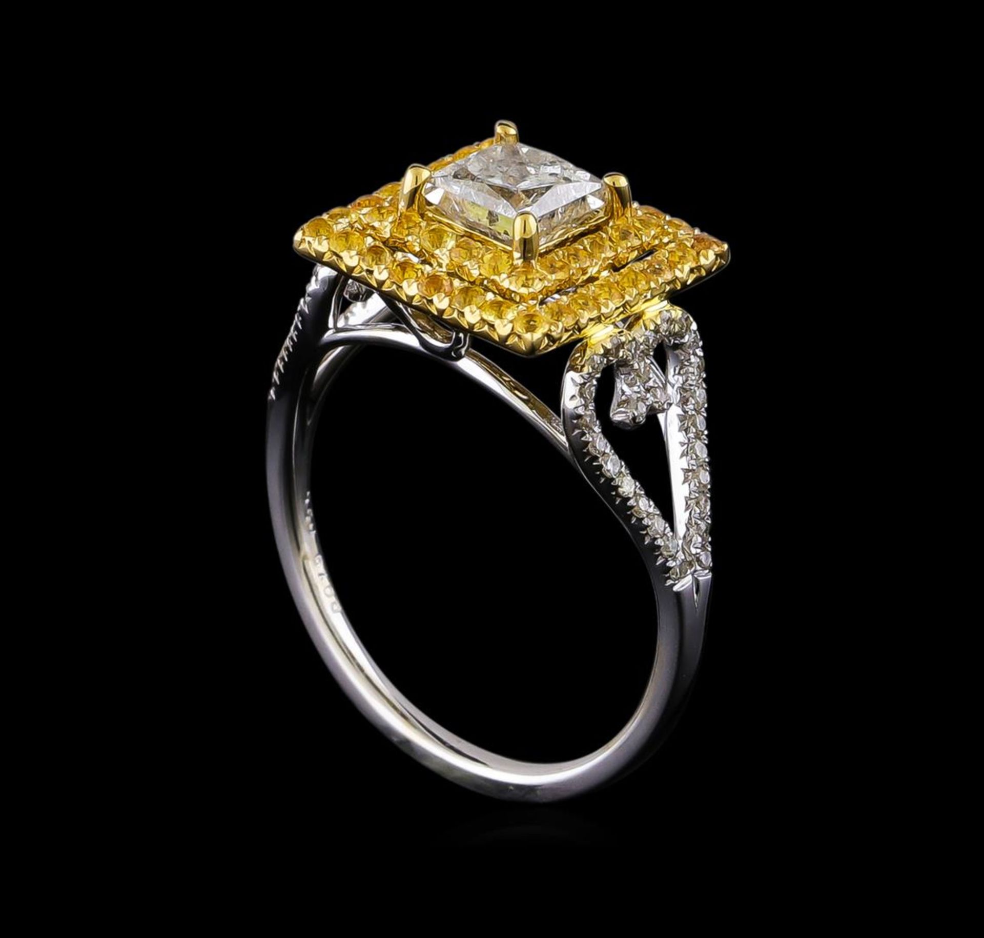 0.85 ctw Diamond and Yellow Sapphire Ring - 14KT Yellow Gold - Image 4 of 5