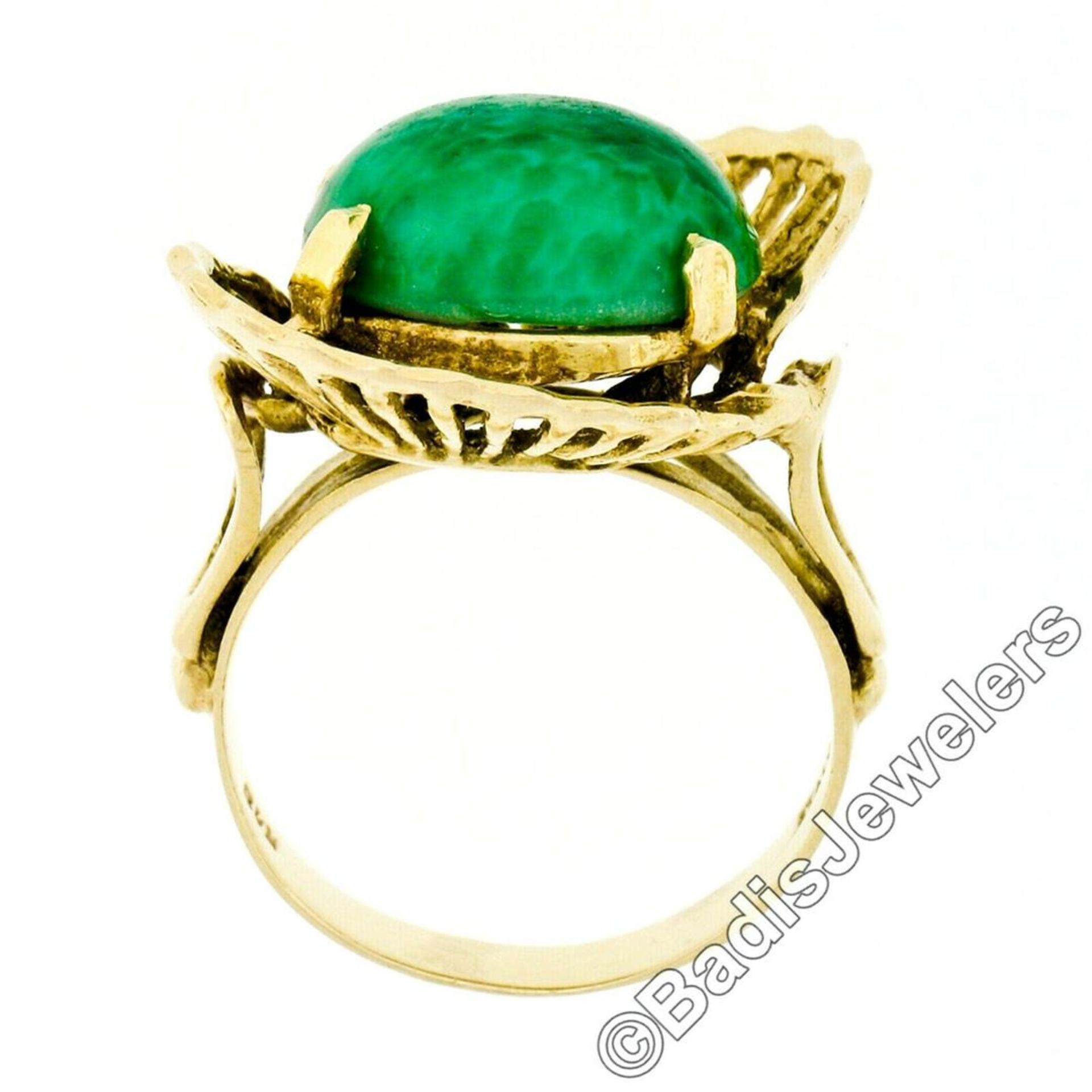 Vintage Handmade 18kt Yellow Gold Oval Jade Solitaire Ring - Image 7 of 8