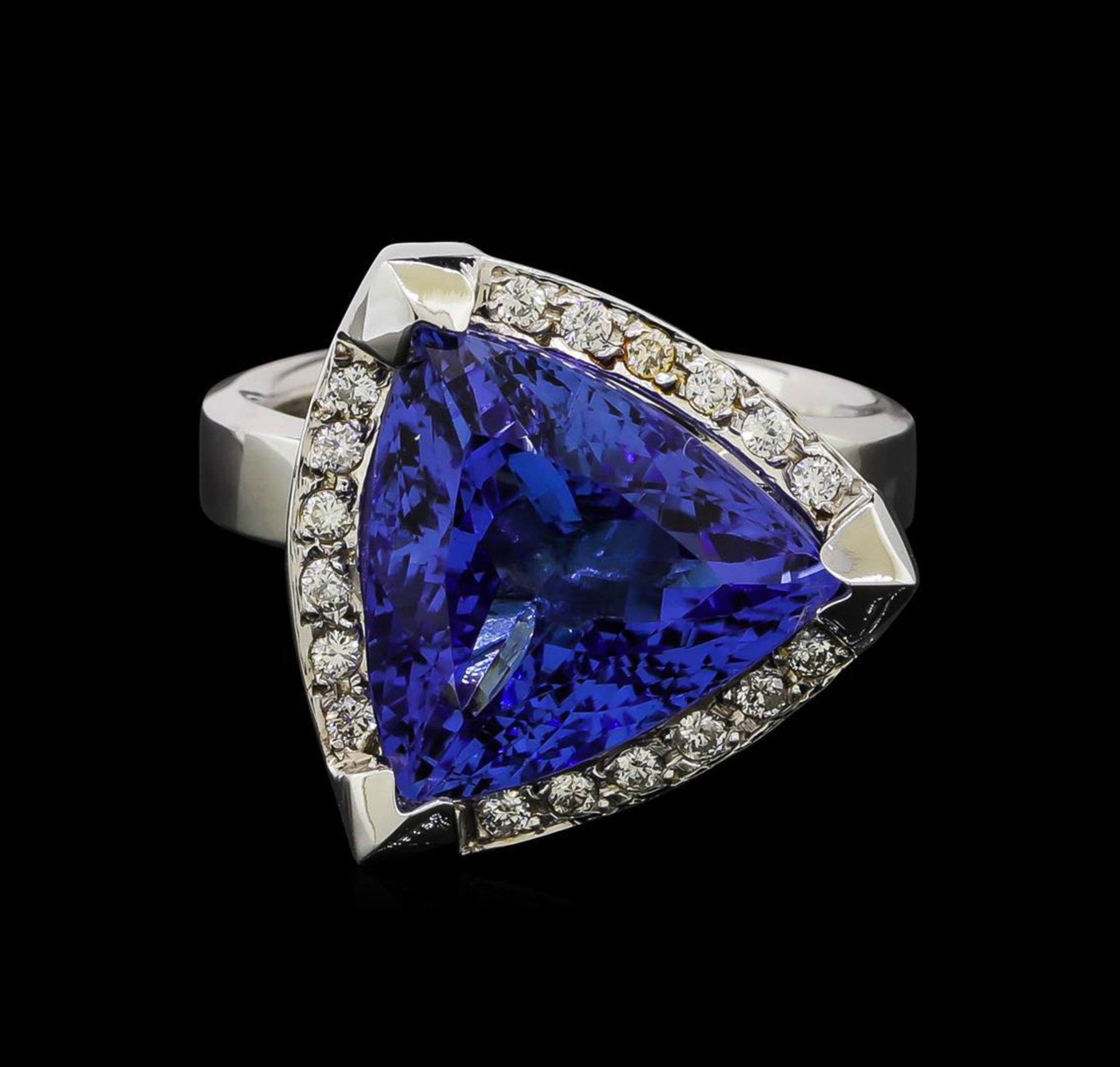 9.02 ctw Tanzanite and Diamond Ring - 14KT White Gold - Image 2 of 5