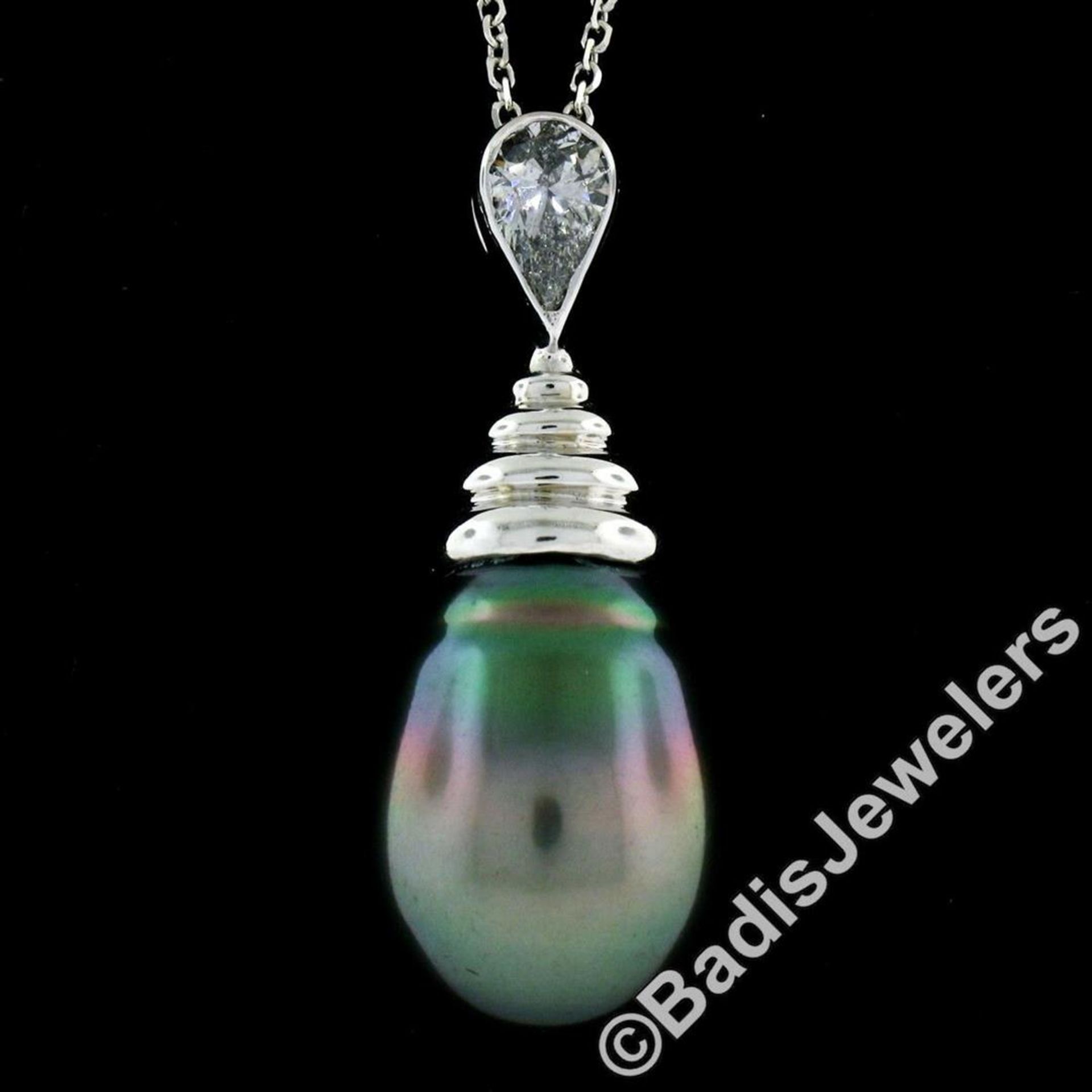 18kt White Gold Tahitian Black Pearl and 0.60 ct Diamond Pendant Necklace - Image 2 of 7
