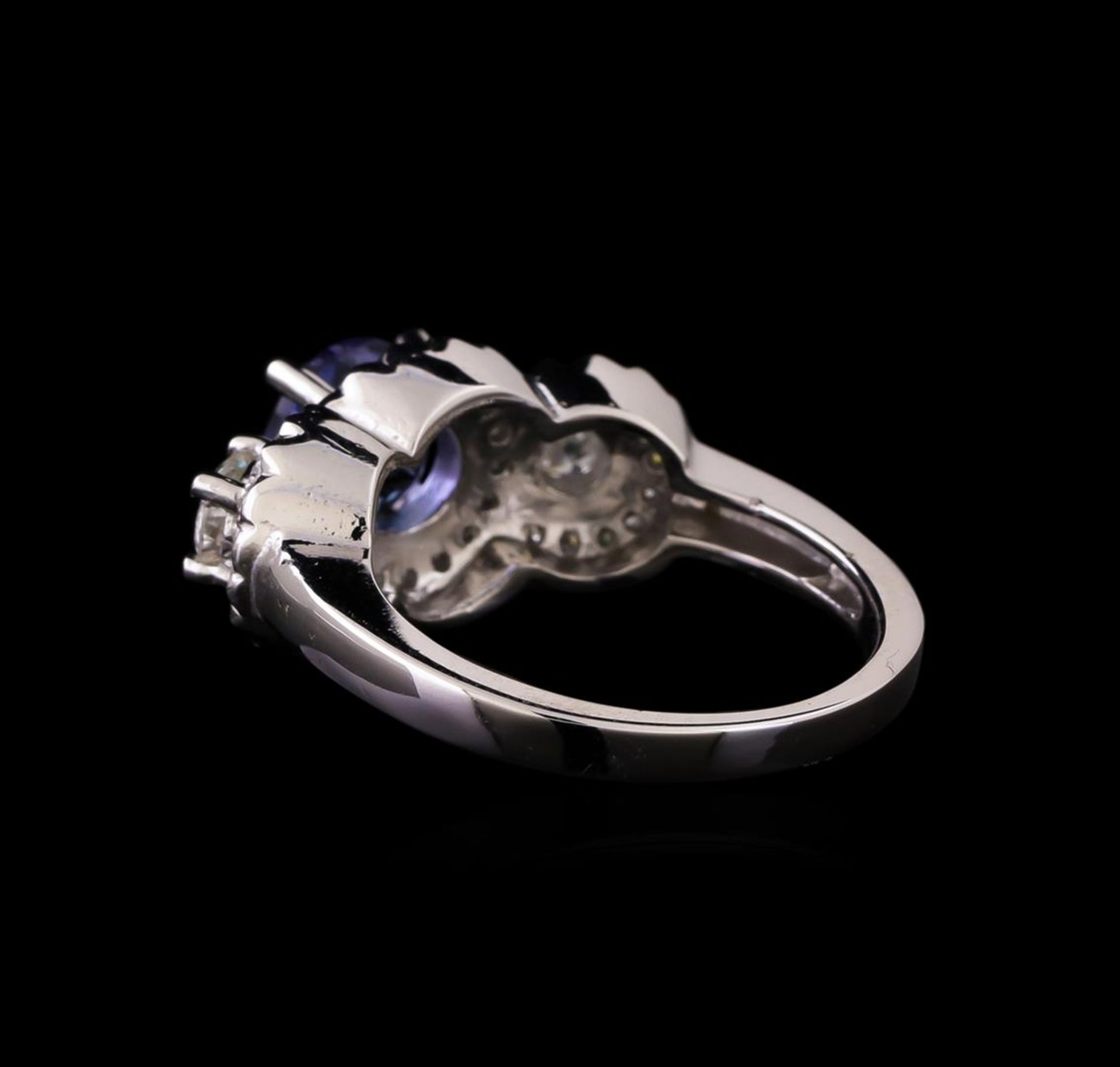 14KT White Gold 1.50 ctw Tanzanite and Diamond Ring - Image 3 of 5