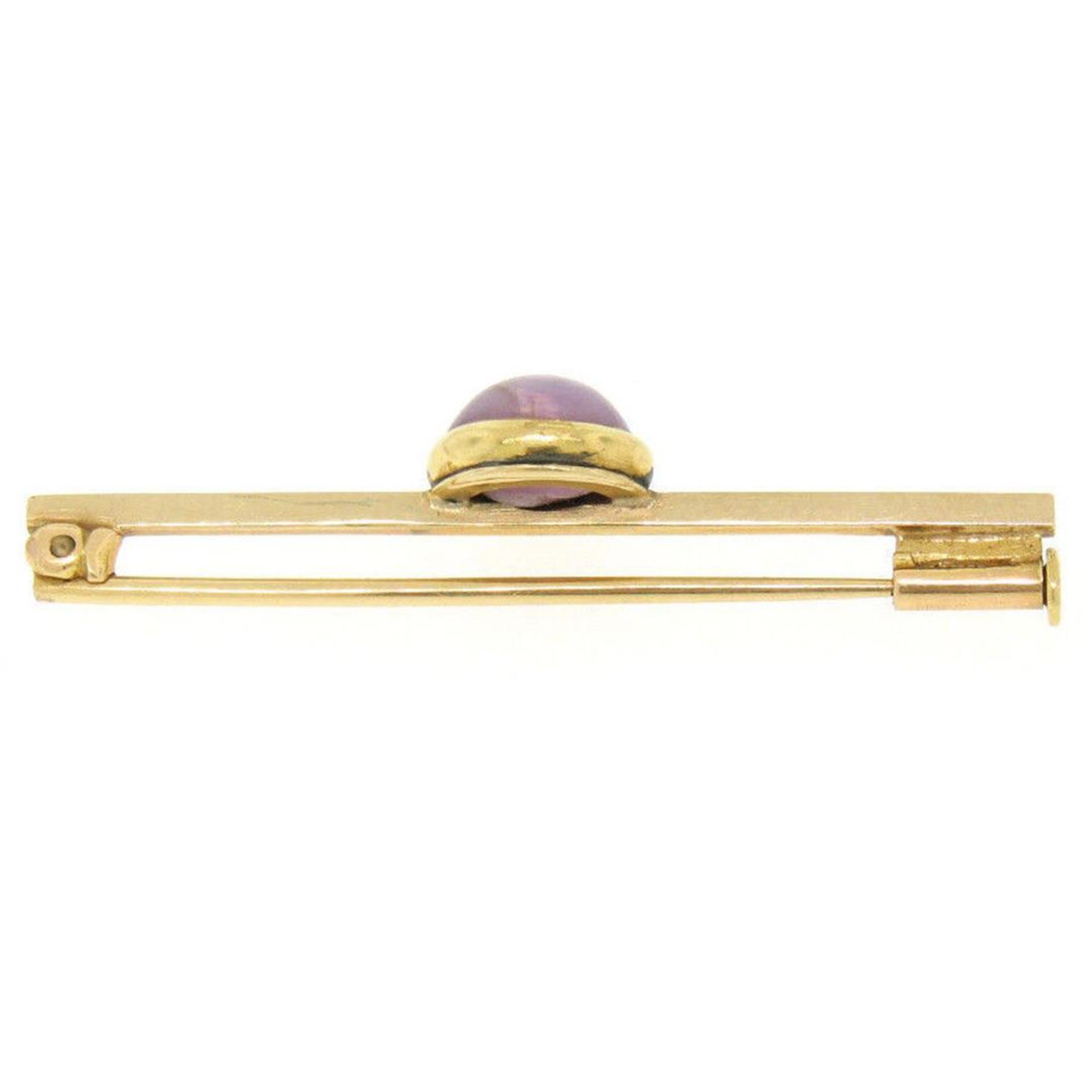 18k Yellow Gold 2.50 ct Oval Bezel Set Pink Star Sapphire Bar Pin Brooch - Image 6 of 8