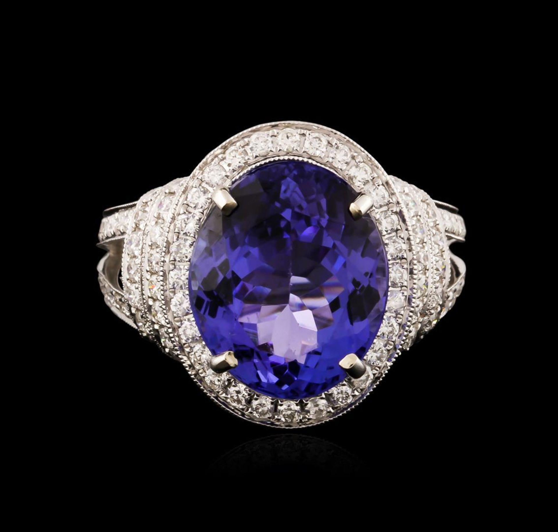 18KT White Gold 7.20 ctw Tanzanite and Diamond Ring - Image 2 of 4