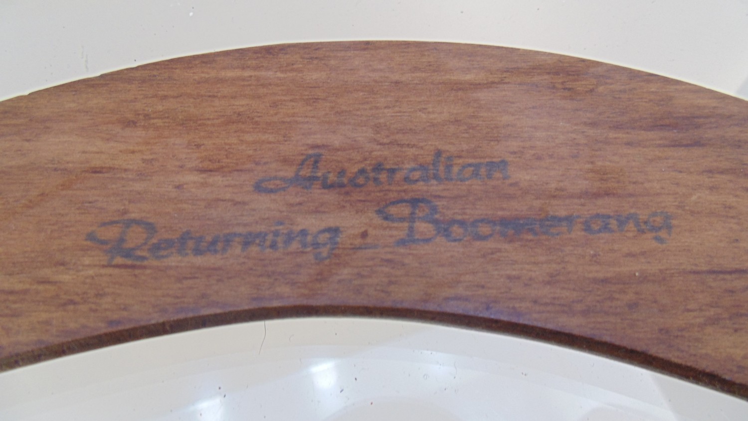 Boomerang engraved with kangaroos - Image 3 of 3