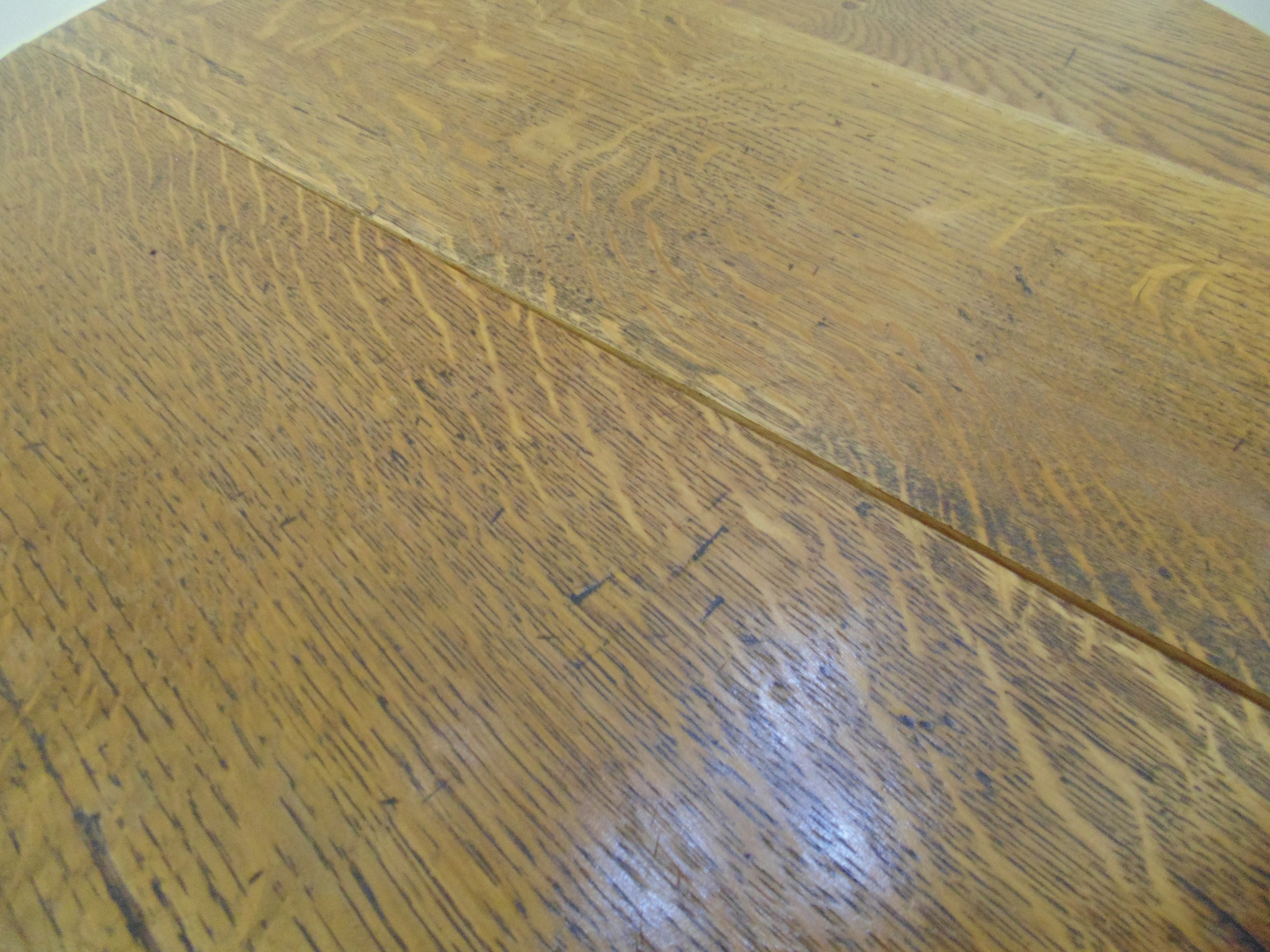 Small Oak Table - Image 3 of 3