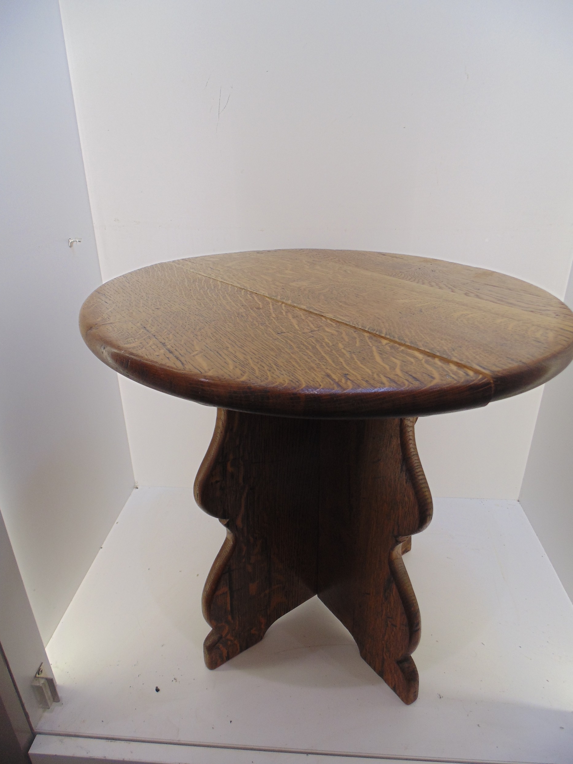 Small Oak Table - Image 2 of 3