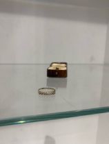 18ct Gold and diamond ring