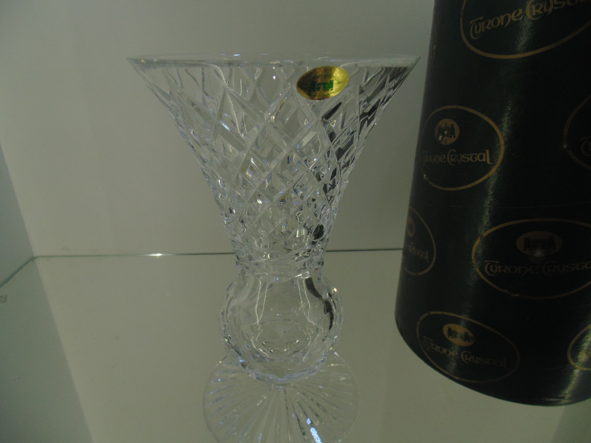 Tyrone crystal Vase - Image 2 of 3