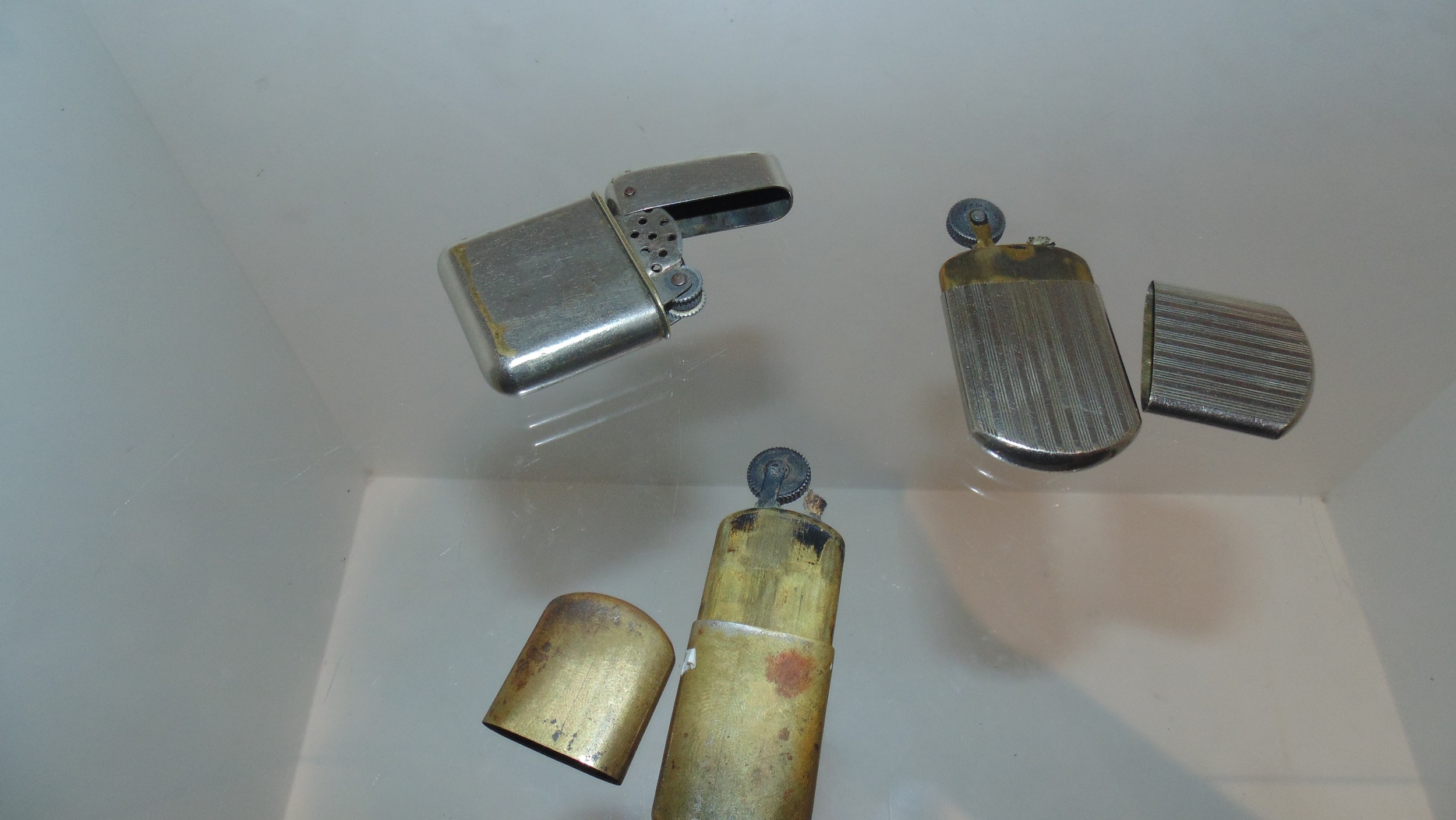 3 x 1920-1930 wind proof lighters . - Image 2 of 3