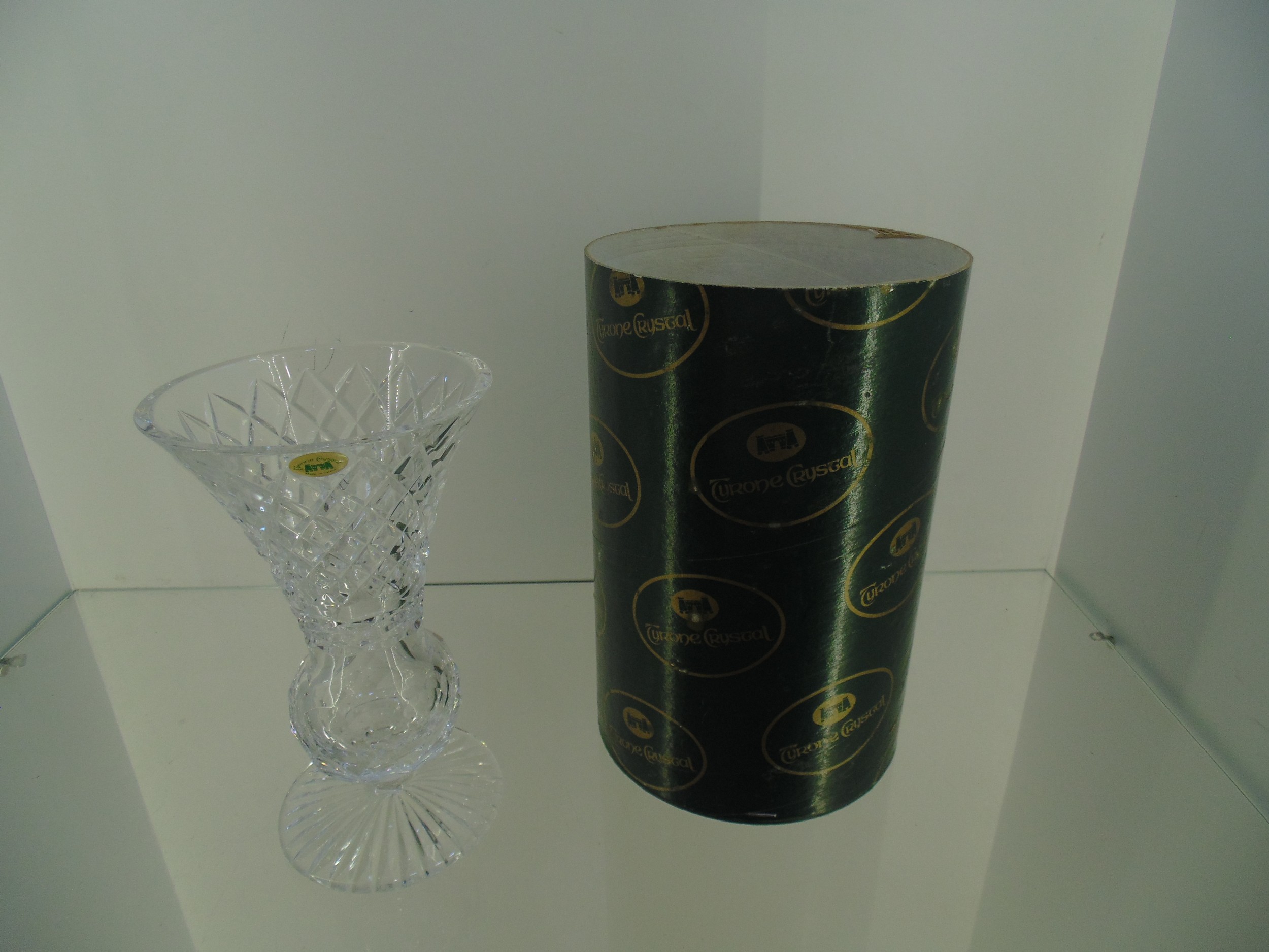 Tyrone crystal Vase - Image 3 of 3