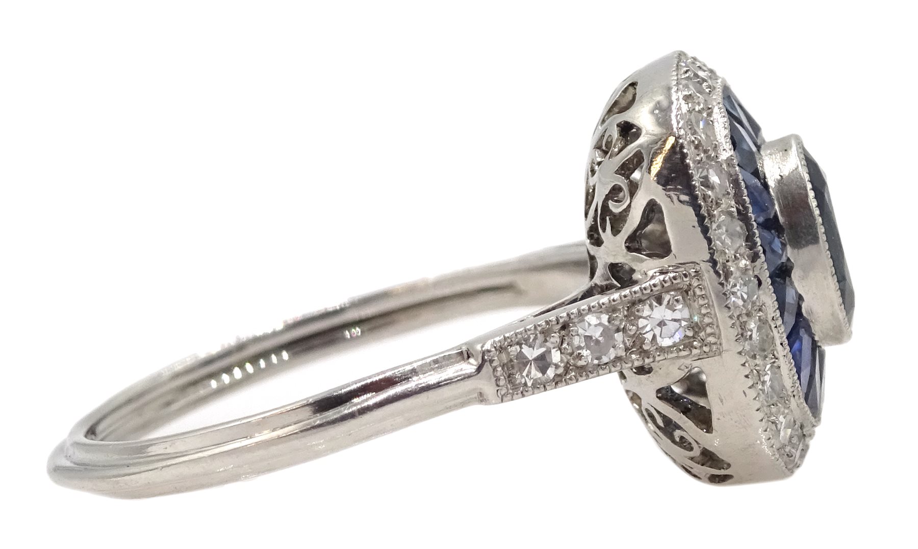 Platinum sapphire and diamond ring - Image 5 of 5