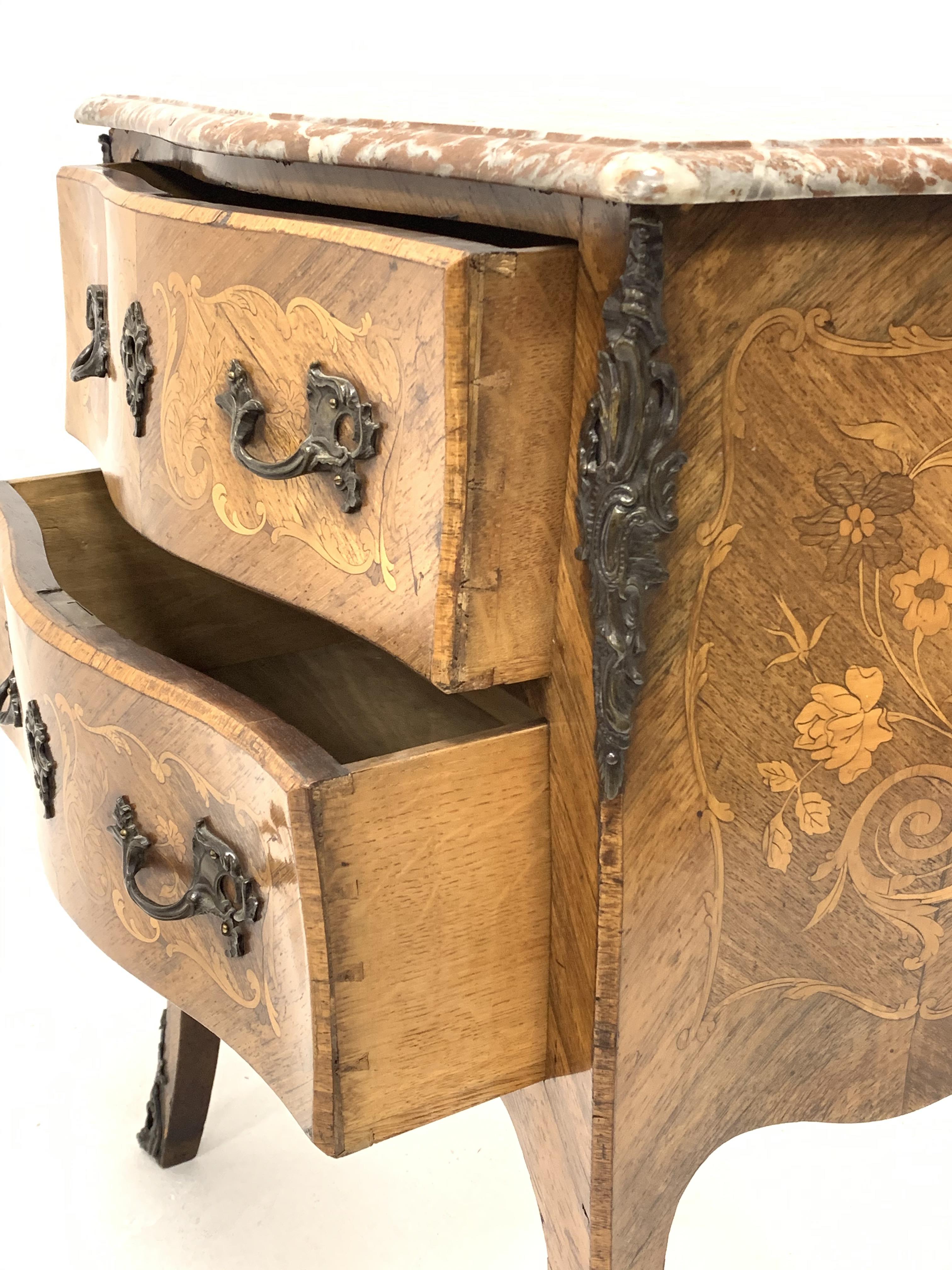 Early 20th century walnut and Kingwood bombe chest - Image 3 of 4