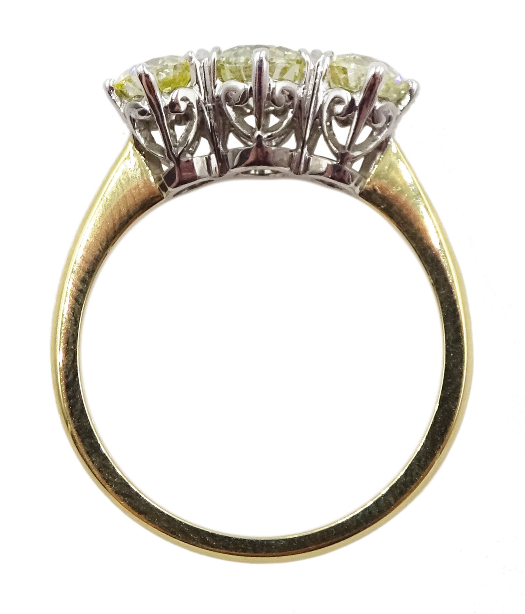 18ct white and yellow gold three stone diamond ring - Image 5 of 7