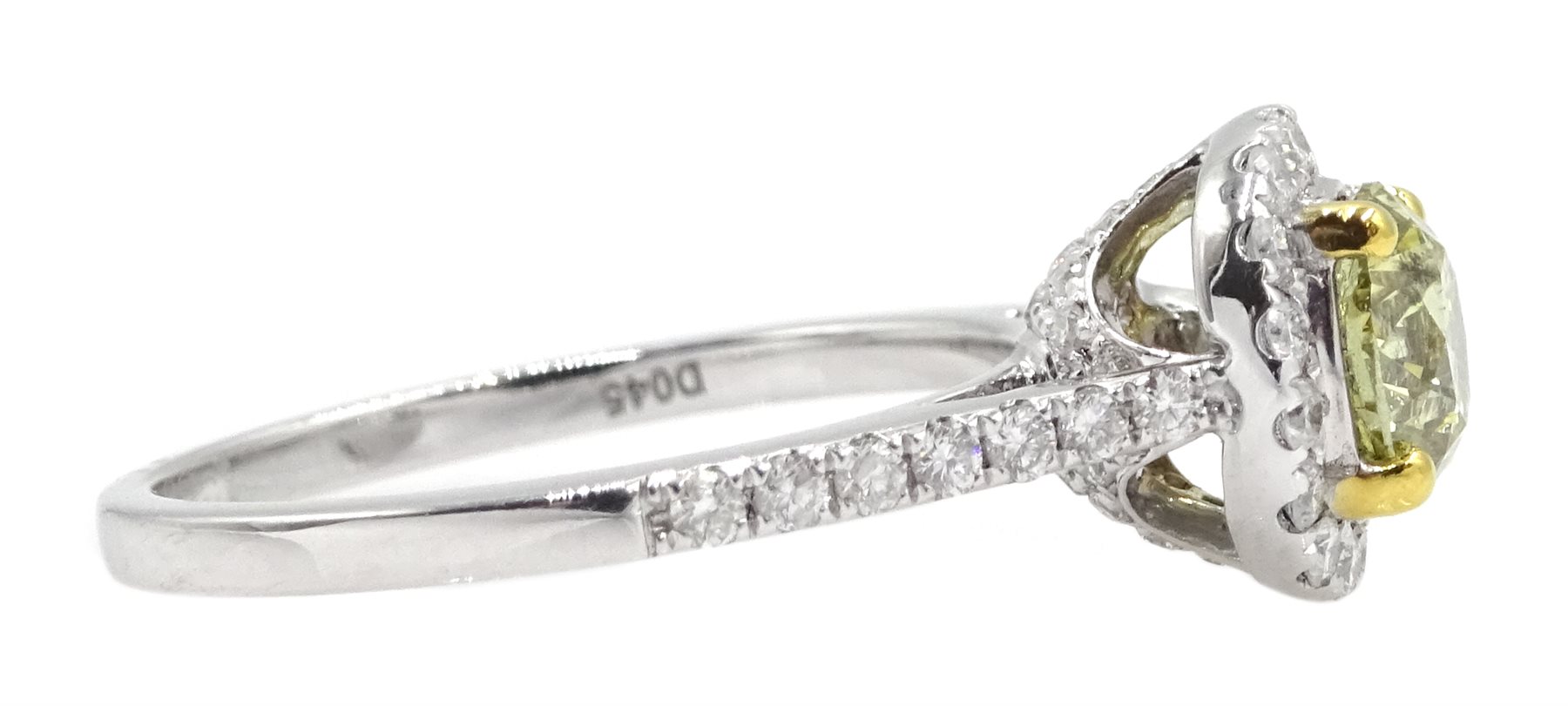 18ct white gold diamond halo ring - Image 4 of 6