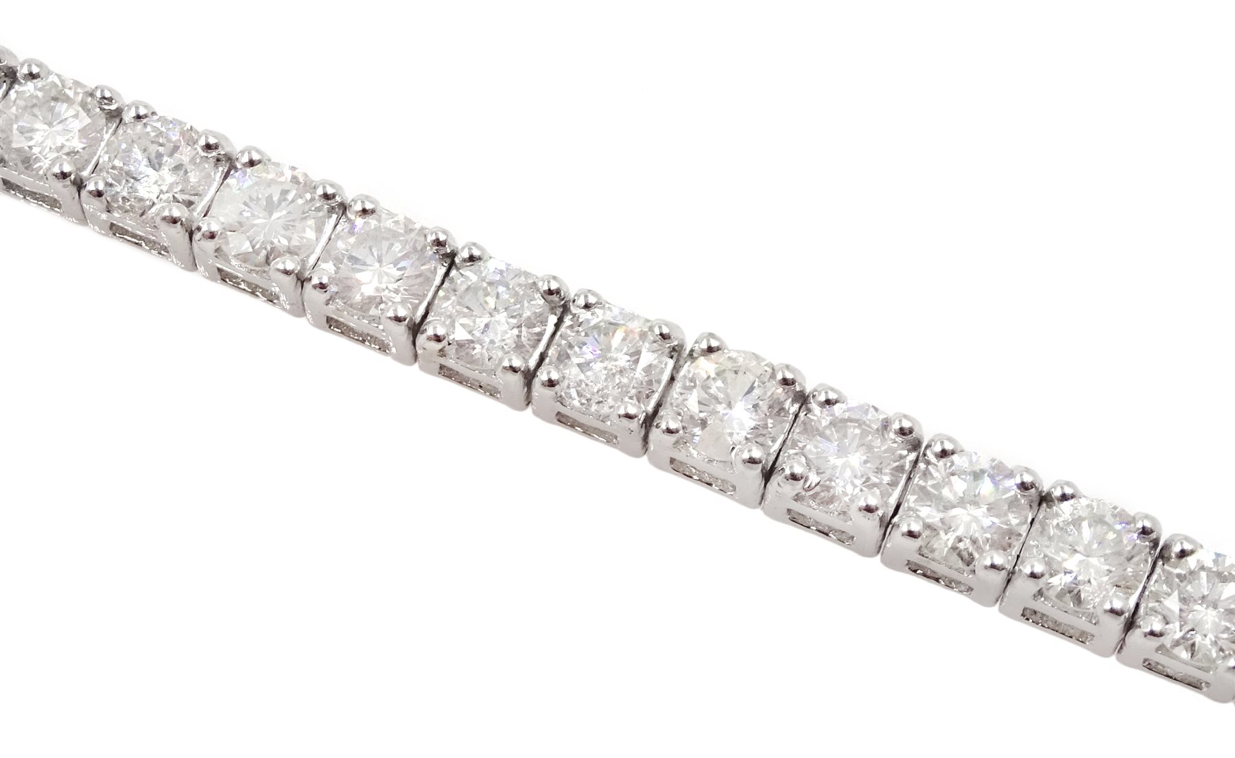 White gold round brilliant cut diamond line bracelet - Image 4 of 5