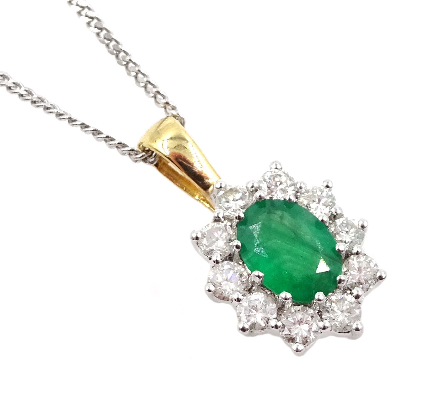 18ct gold oval emerald and diamond cluster pendant - Image 2 of 4