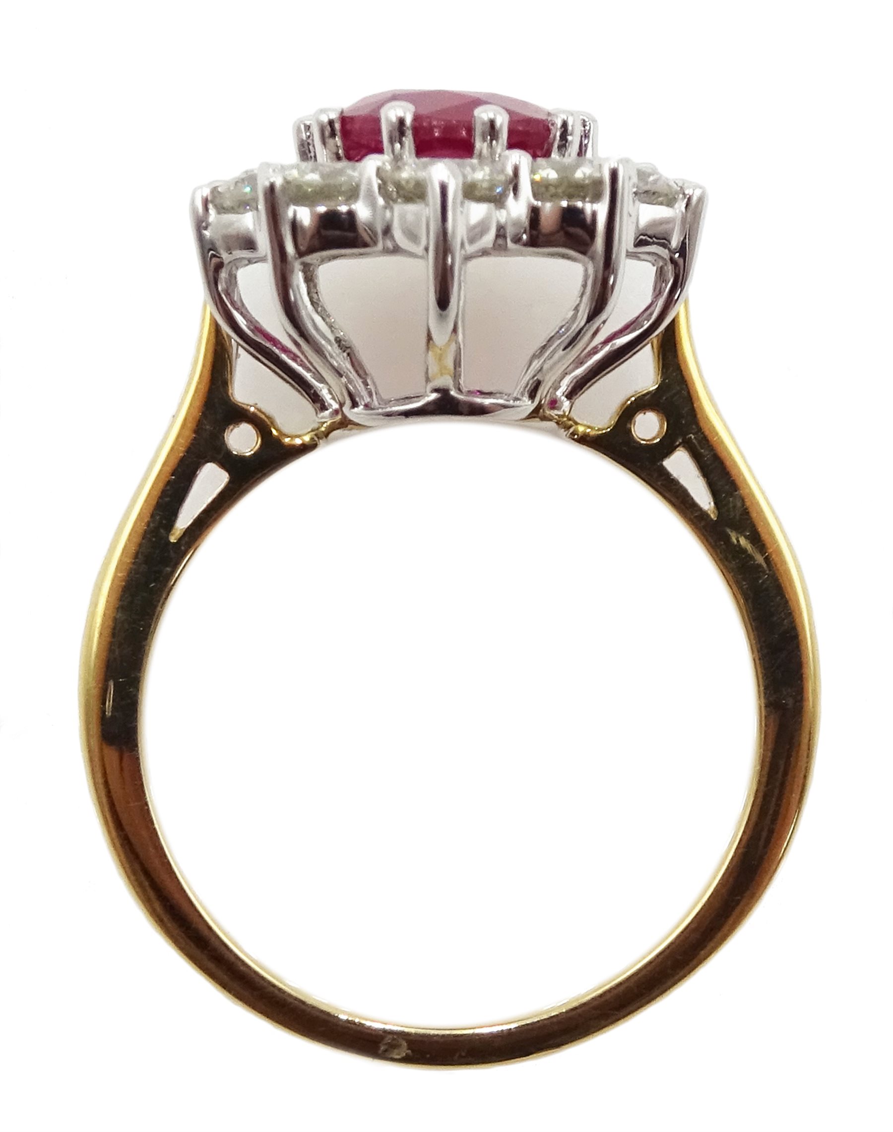 18ct gold oval ruby and round brilliant cut diamond cluster ring - Image 5 of 5