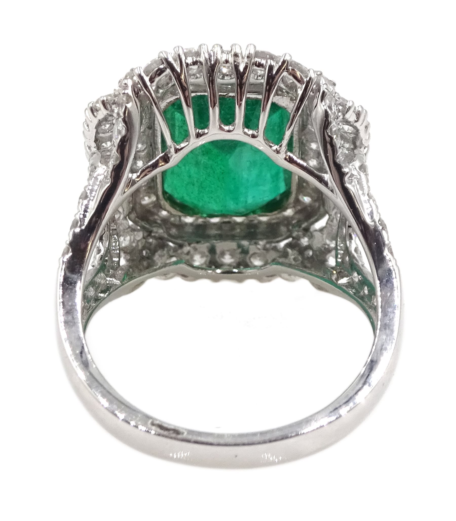 18ct white gold emerald and double halo diamond cluster ring - Image 7 of 7
