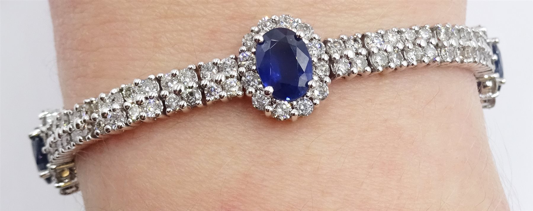 18ct white gold oval sapphire and round brilliant cut diamond link bracelet - Image 2 of 6