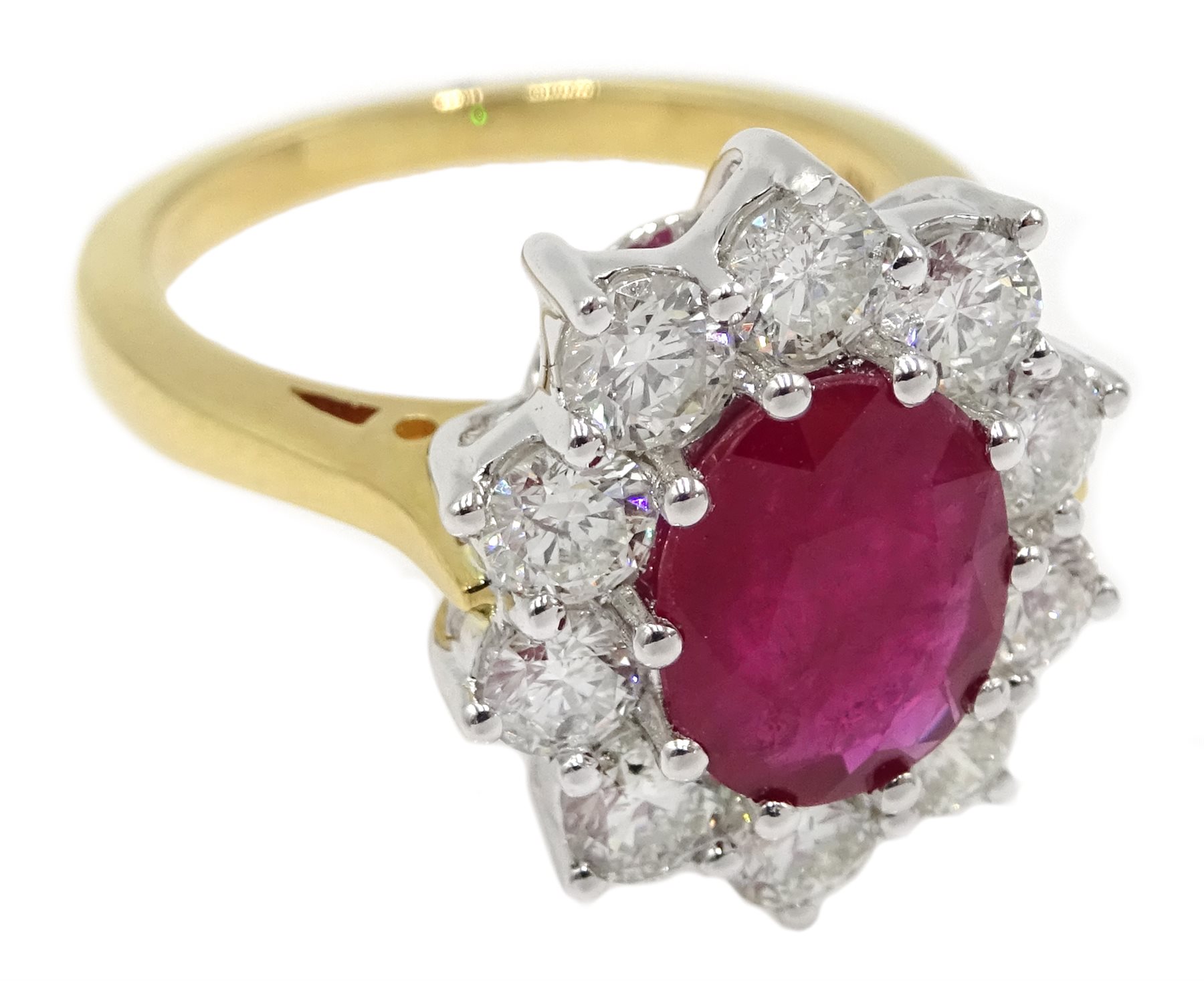 18ct gold oval ruby and round brilliant cut diamond cluster ring - Image 3 of 5