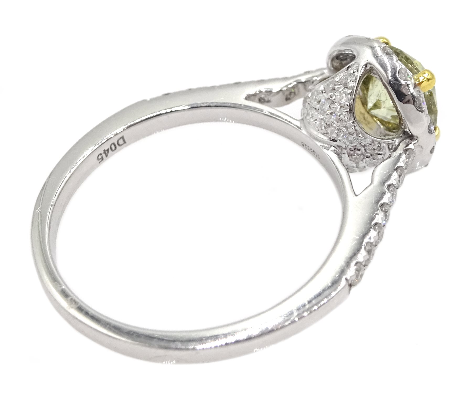 18ct white gold diamond halo ring - Image 5 of 6