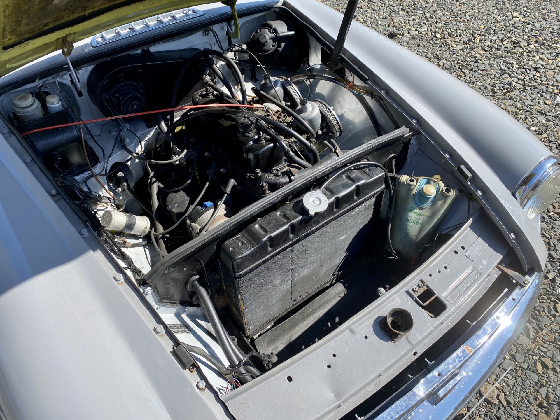 MGB GT - Image 42 of 47