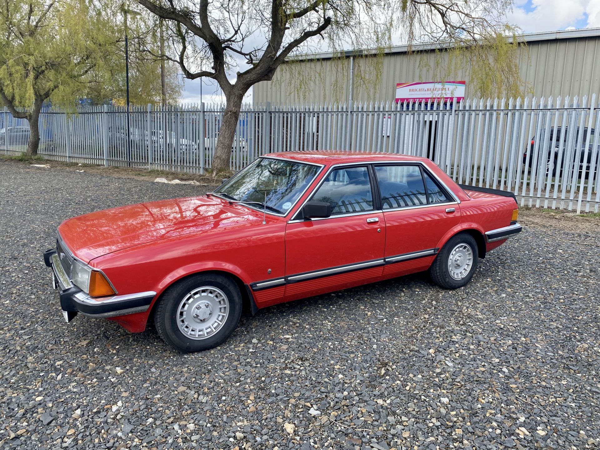 Ford Granada Ghia 3.0 - Image 28 of 51