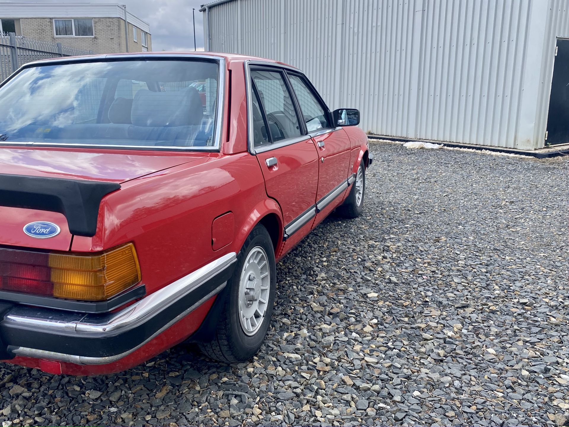 Ford Granada Ghia 3.0 - Image 38 of 51