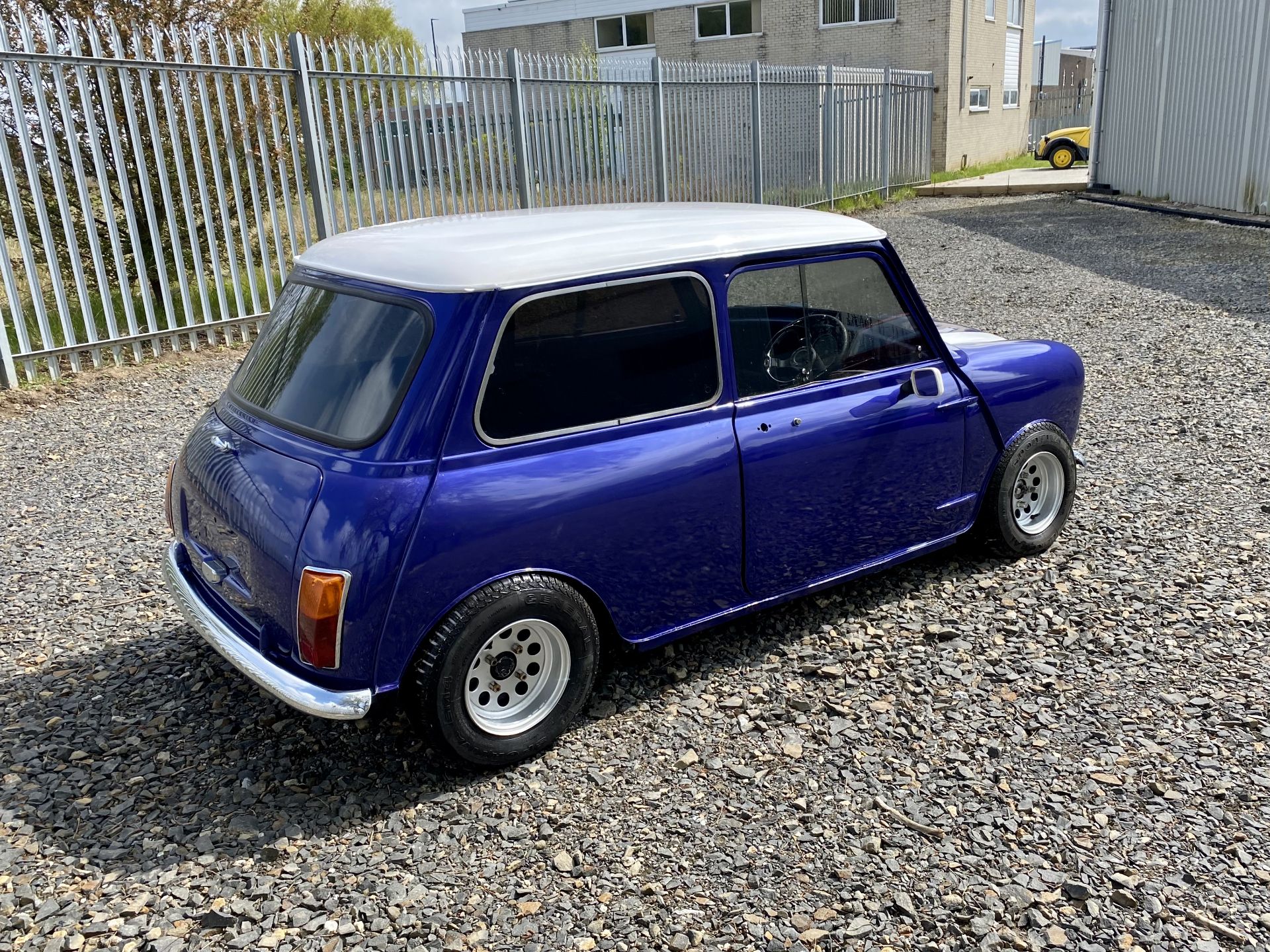 Mini MK2  - Image 5 of 42