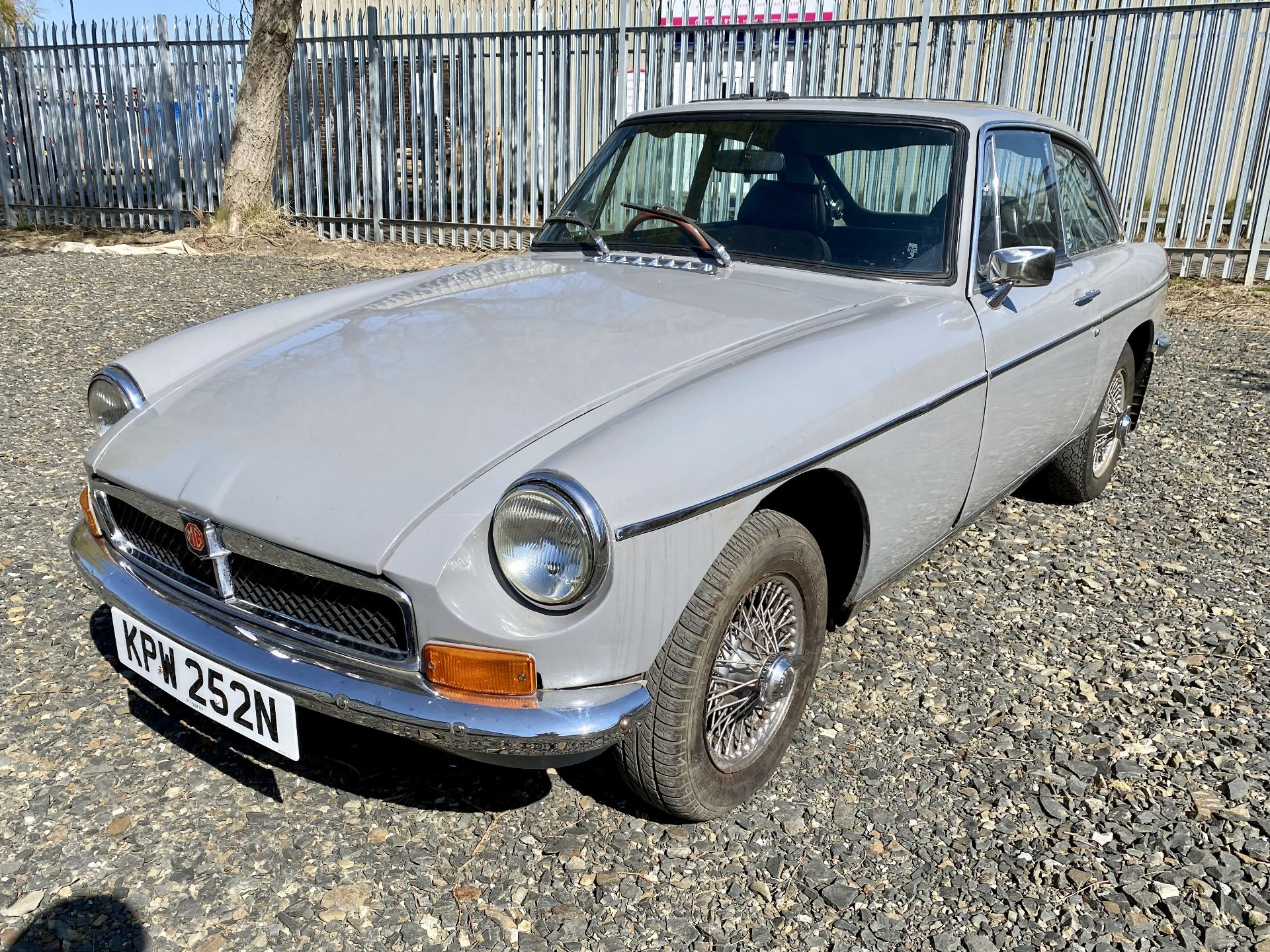 MGB GT - Image 25 of 47