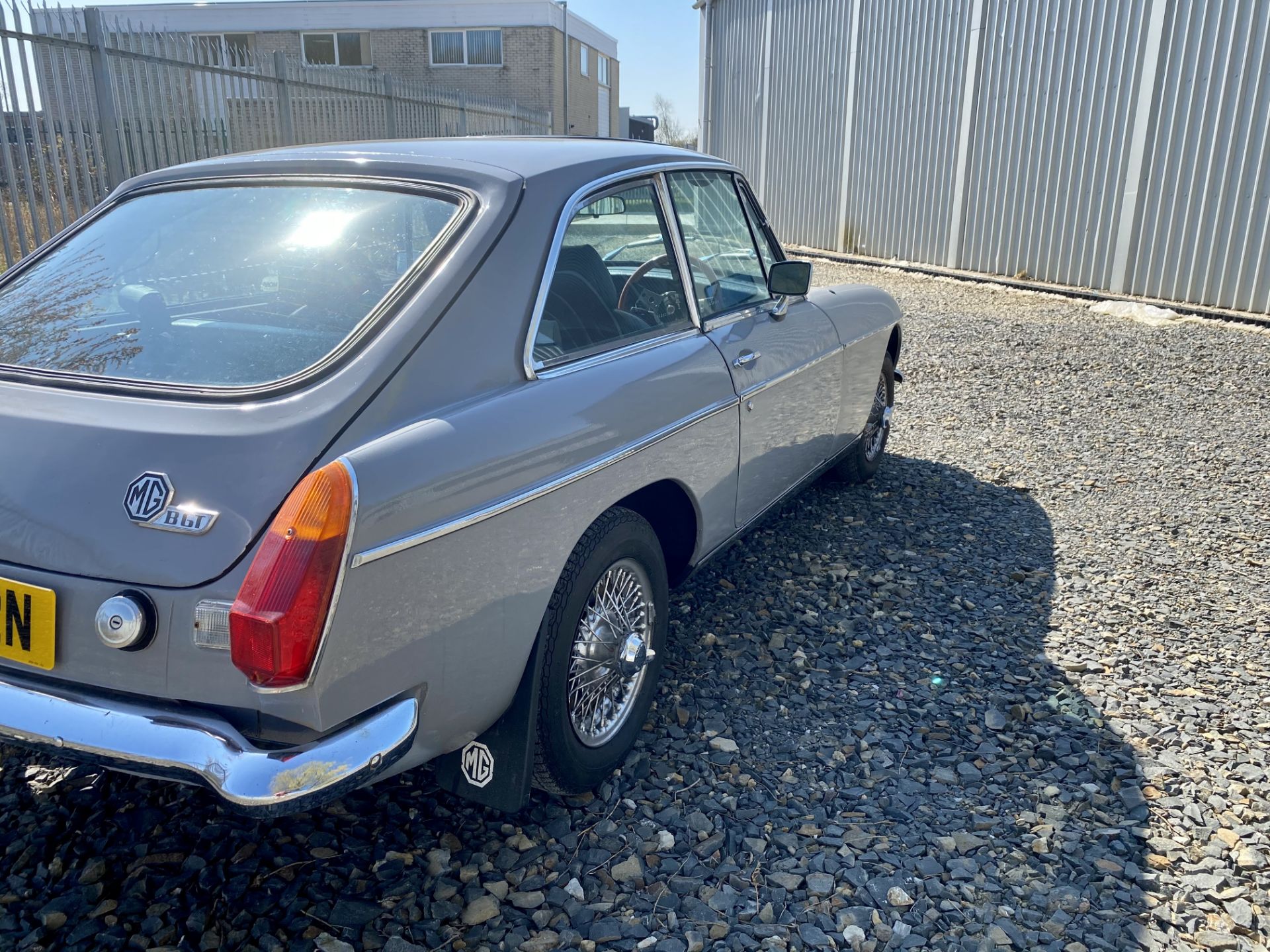 MGB GT - Image 20 of 47