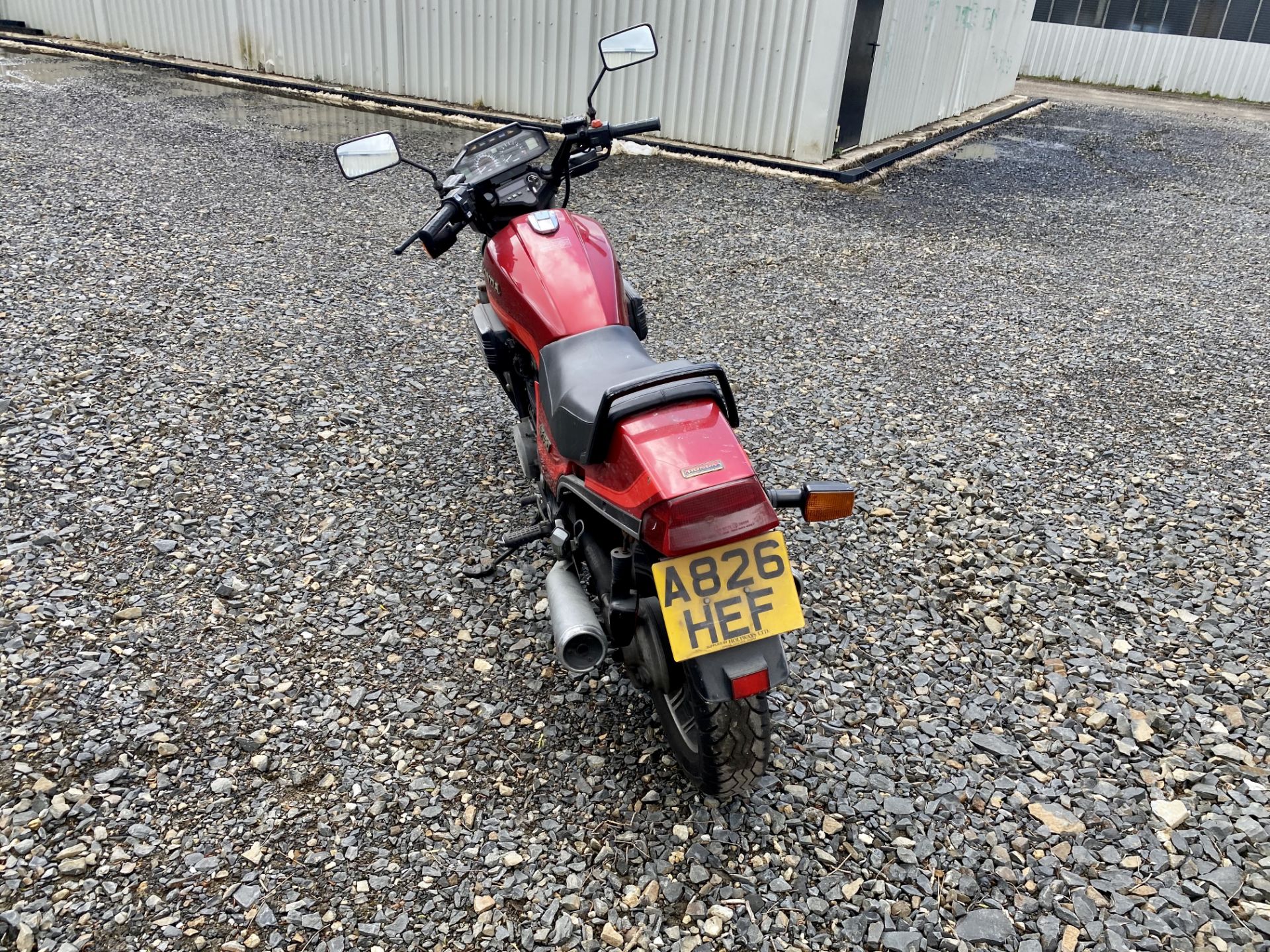 Honda VF750 - Image 8 of 23