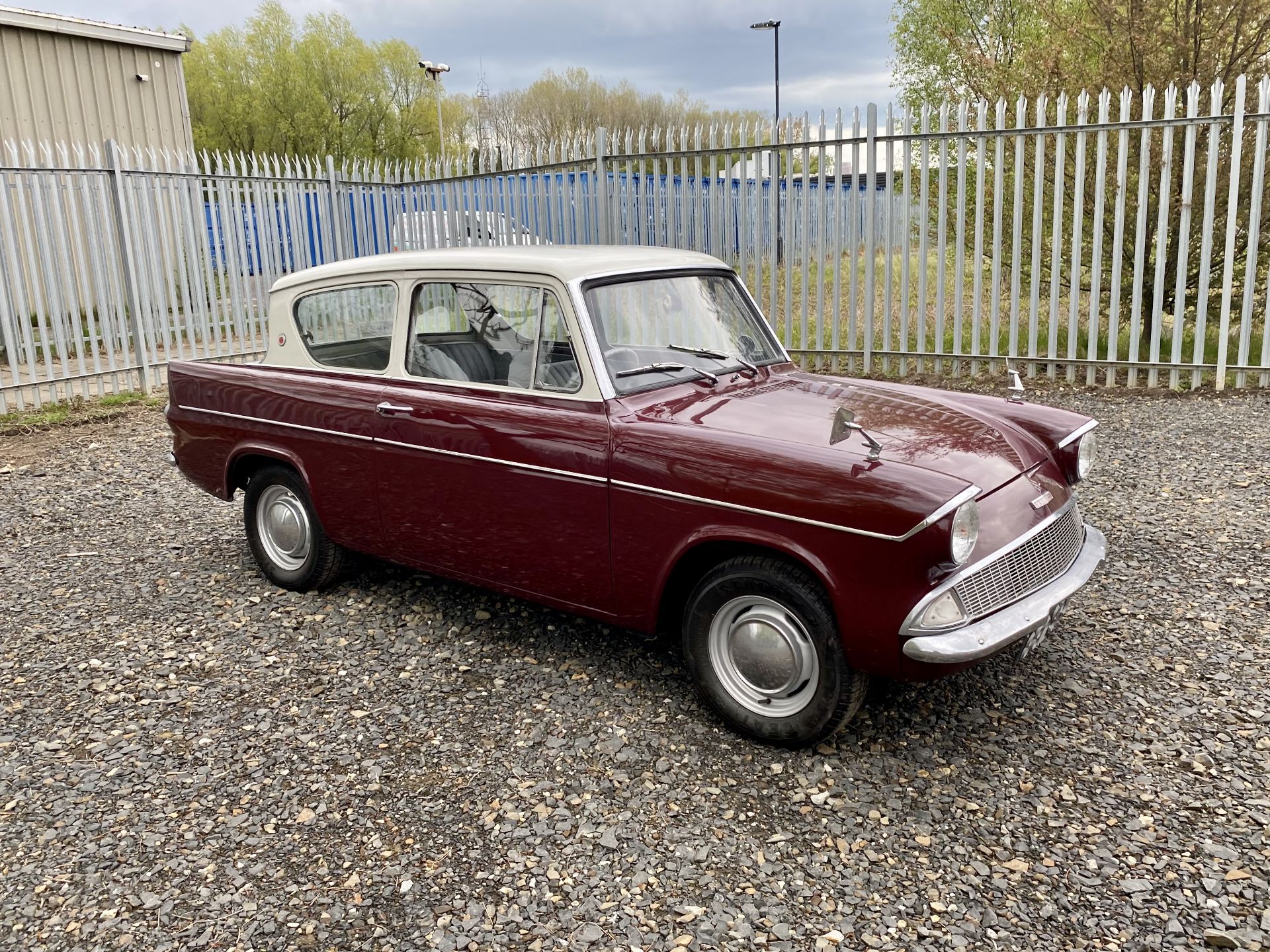 Ford Anglia - Image 2 of 41