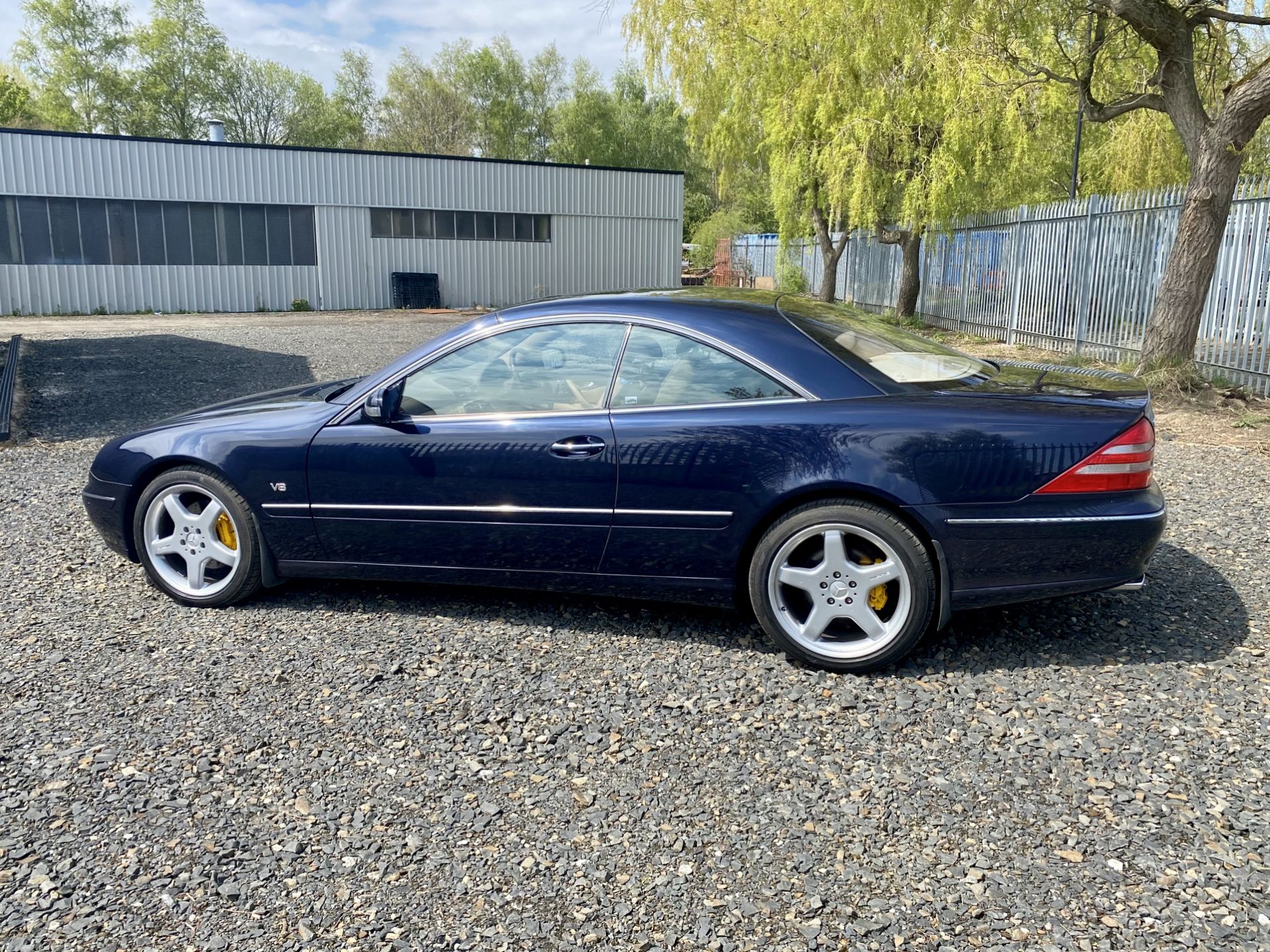 Mercedes CL500 - Image 14 of 43