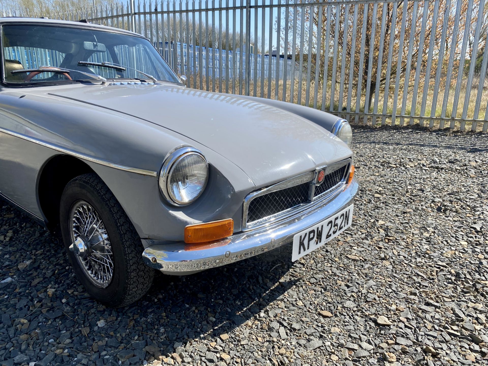 MGB GT - Image 17 of 47