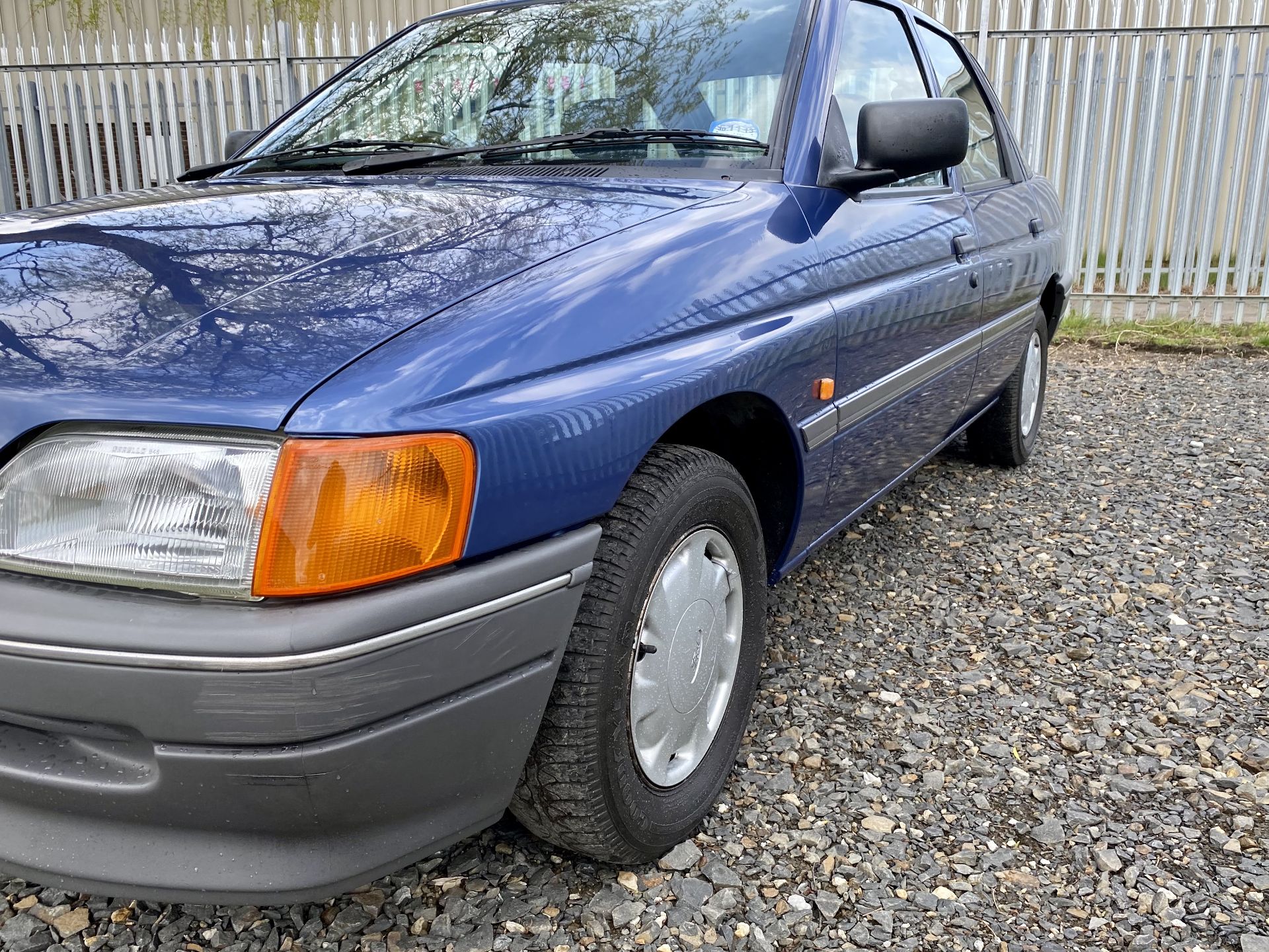 Ford Escort LX1.4 - Image 32 of 54