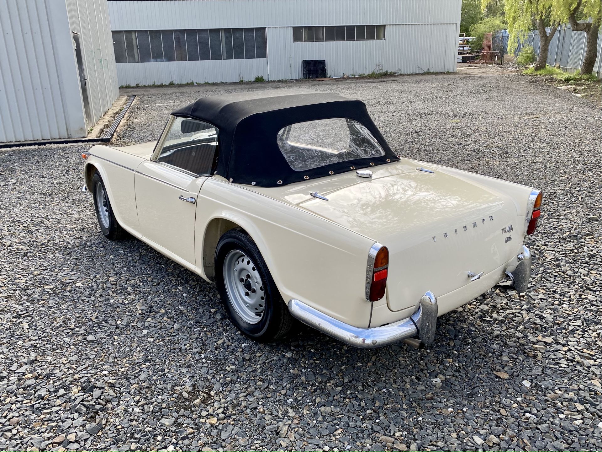 Triumph TR4A - Image 11 of 53