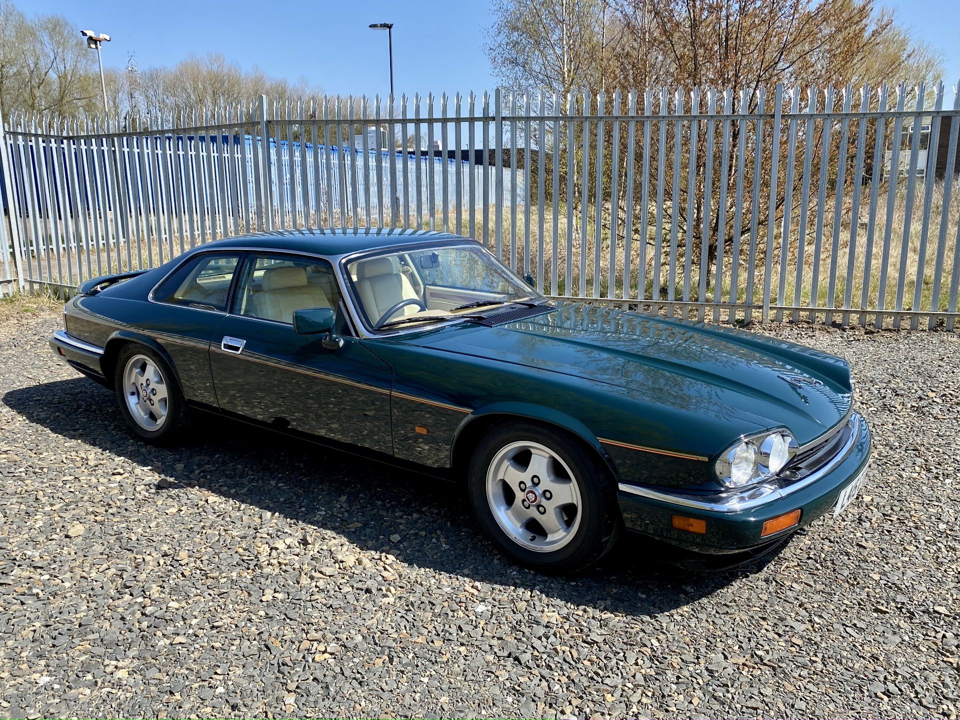 Jaguar XJS 4.0 Coupe - Image 2 of 64