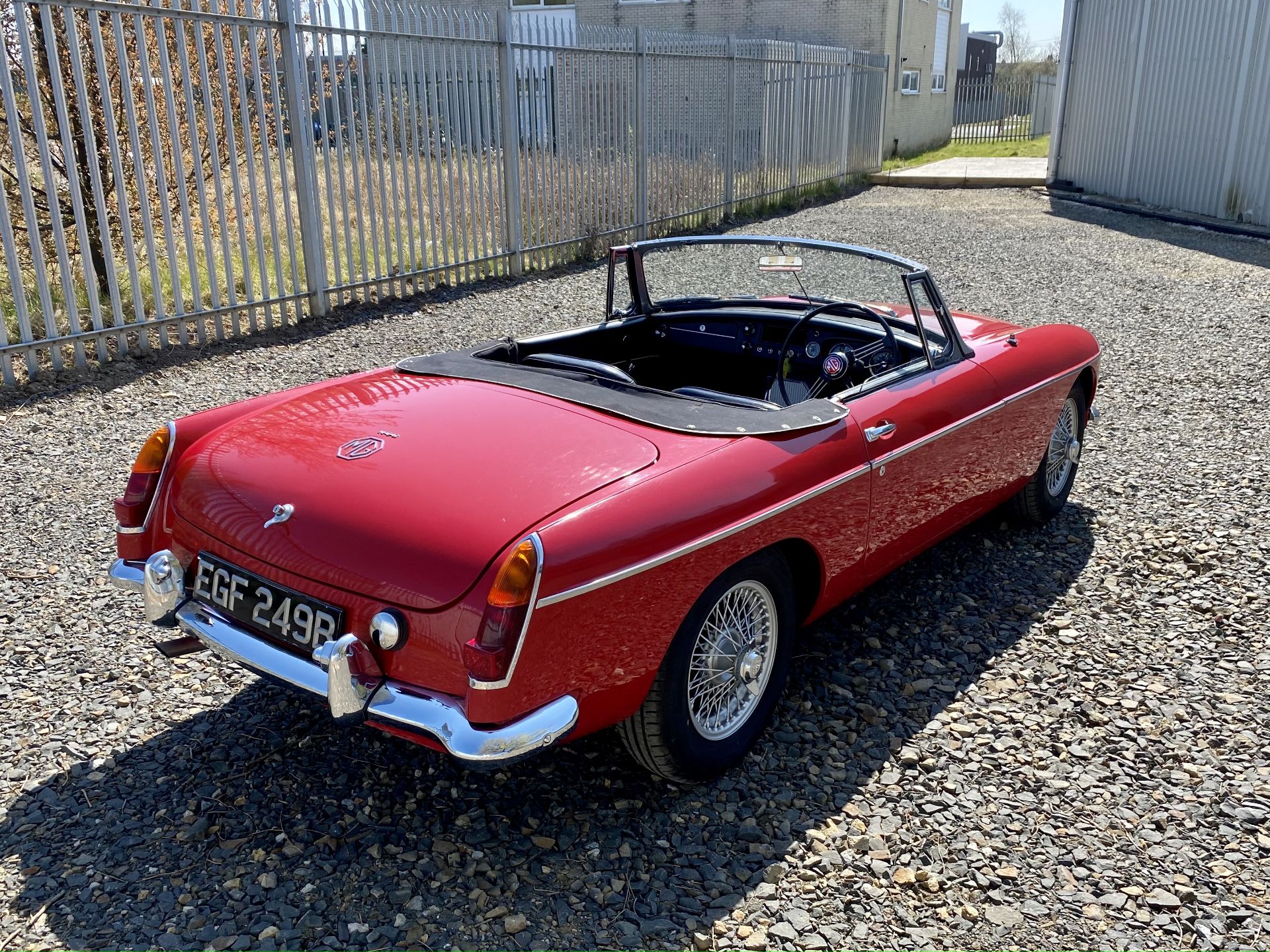 MGB Roadster - Image 53 of 60