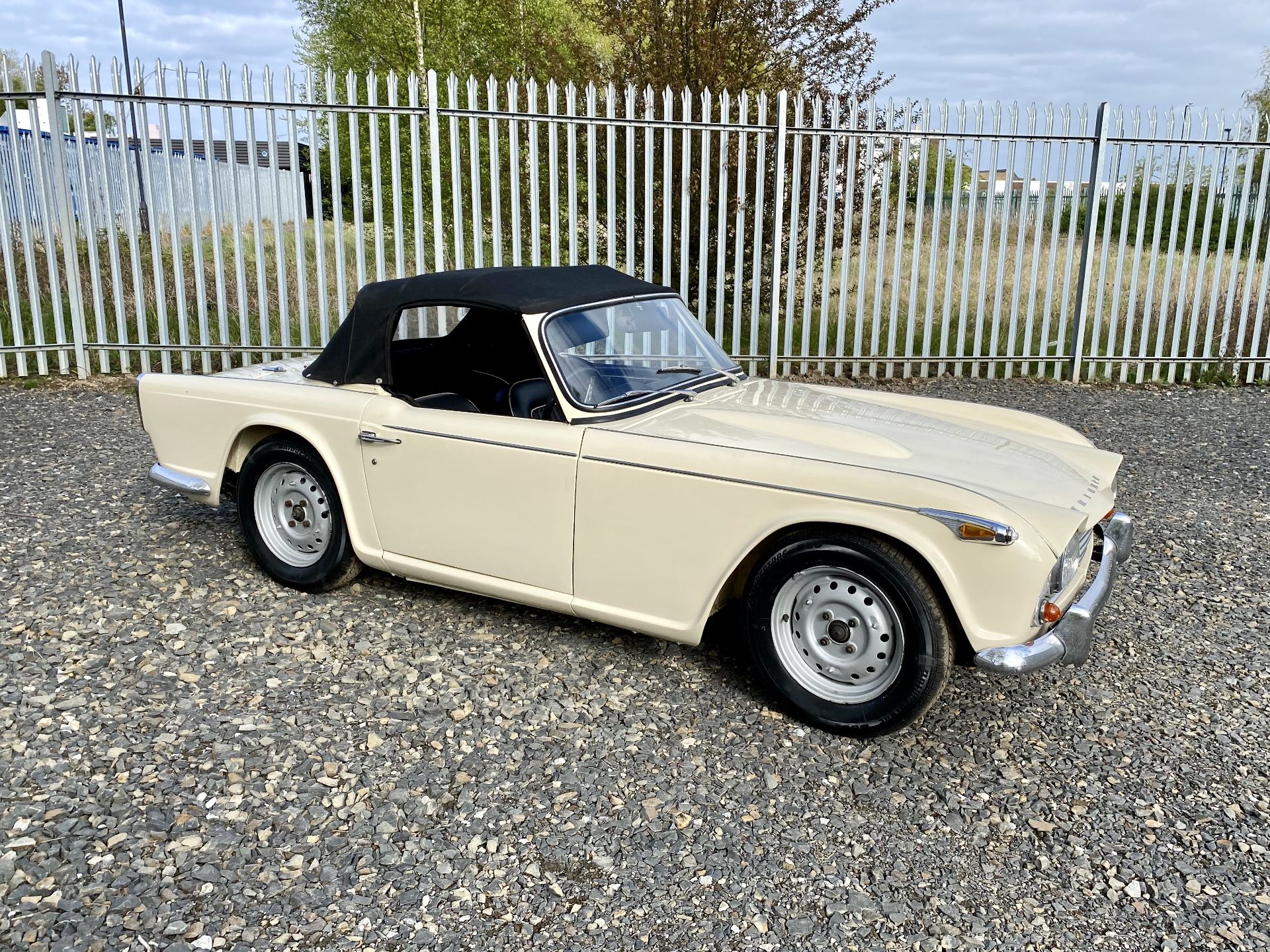 Triumph TR4A - Image 3 of 53