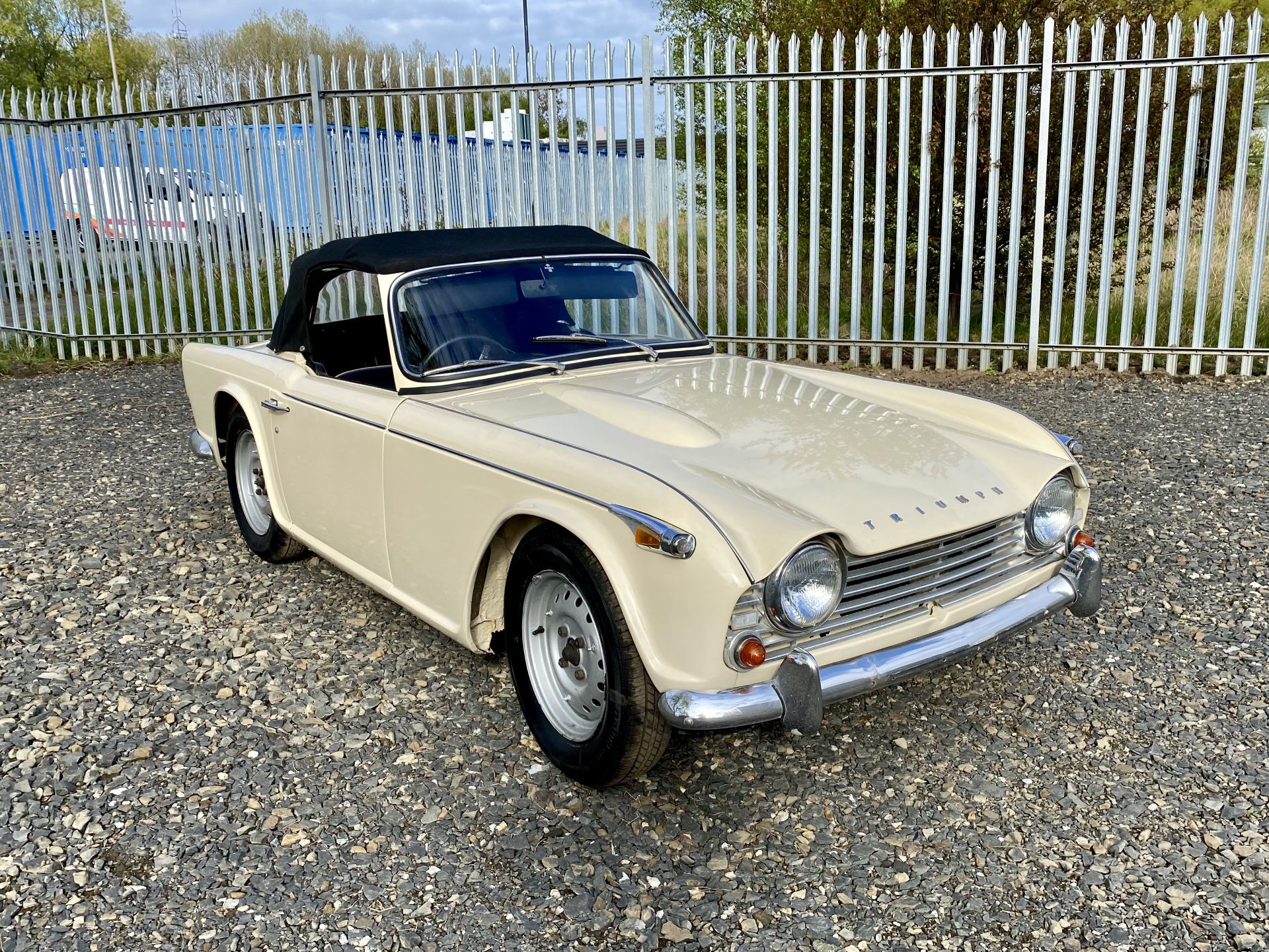 Triumph TR4A