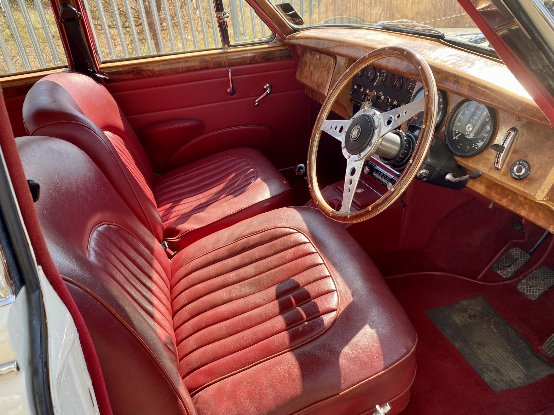 Jaguar MK2 2.4 Saloon - Image 40 of 61