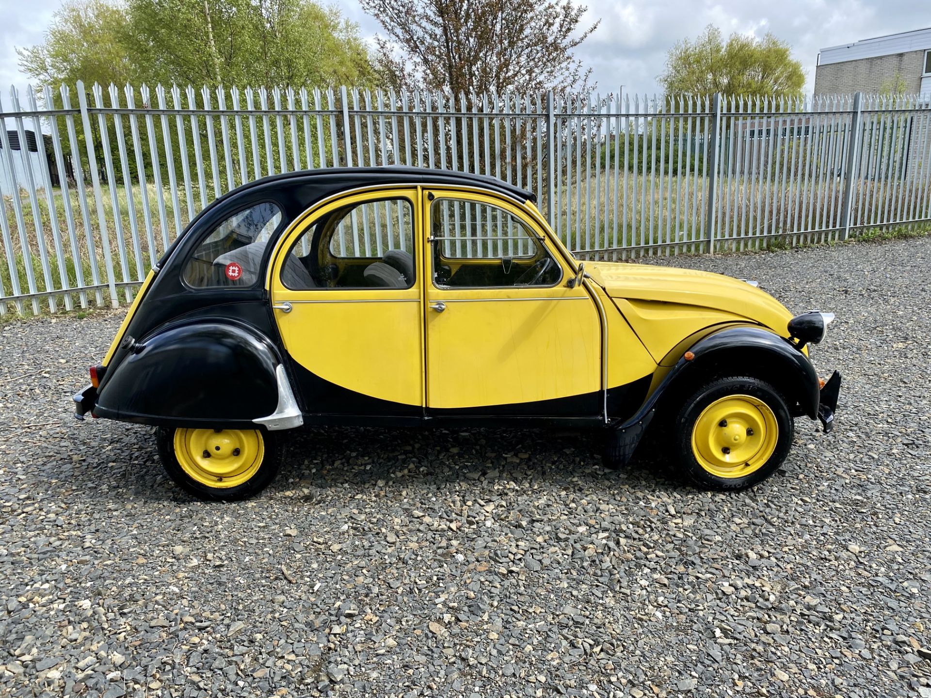 Citroen 2CV-6 Dolly - Image 3 of 31