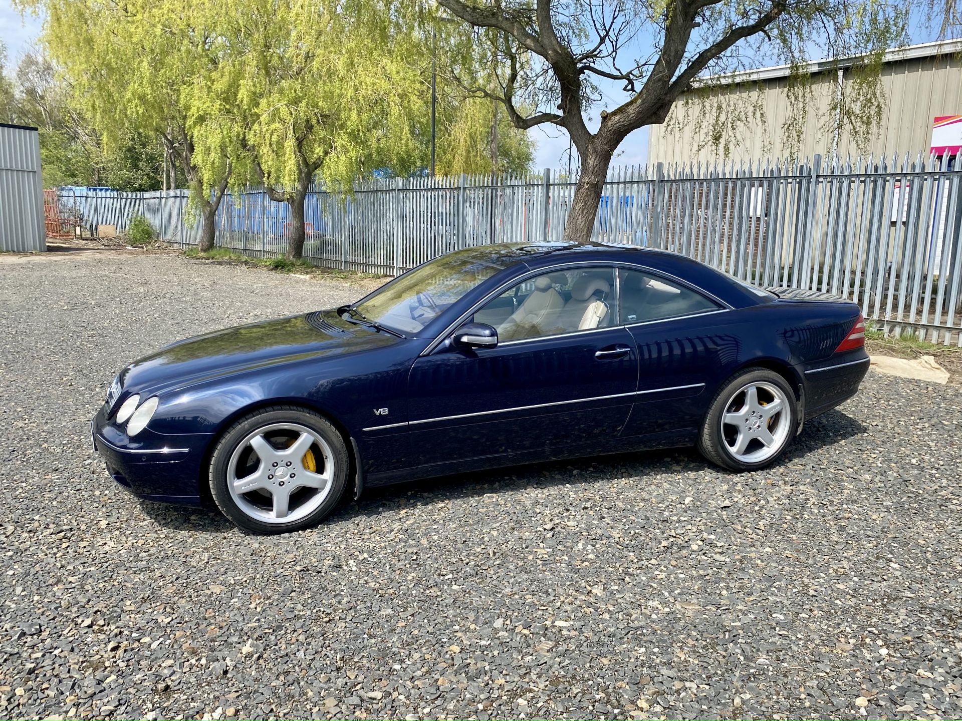 Mercedes CL500 - Image 16 of 43