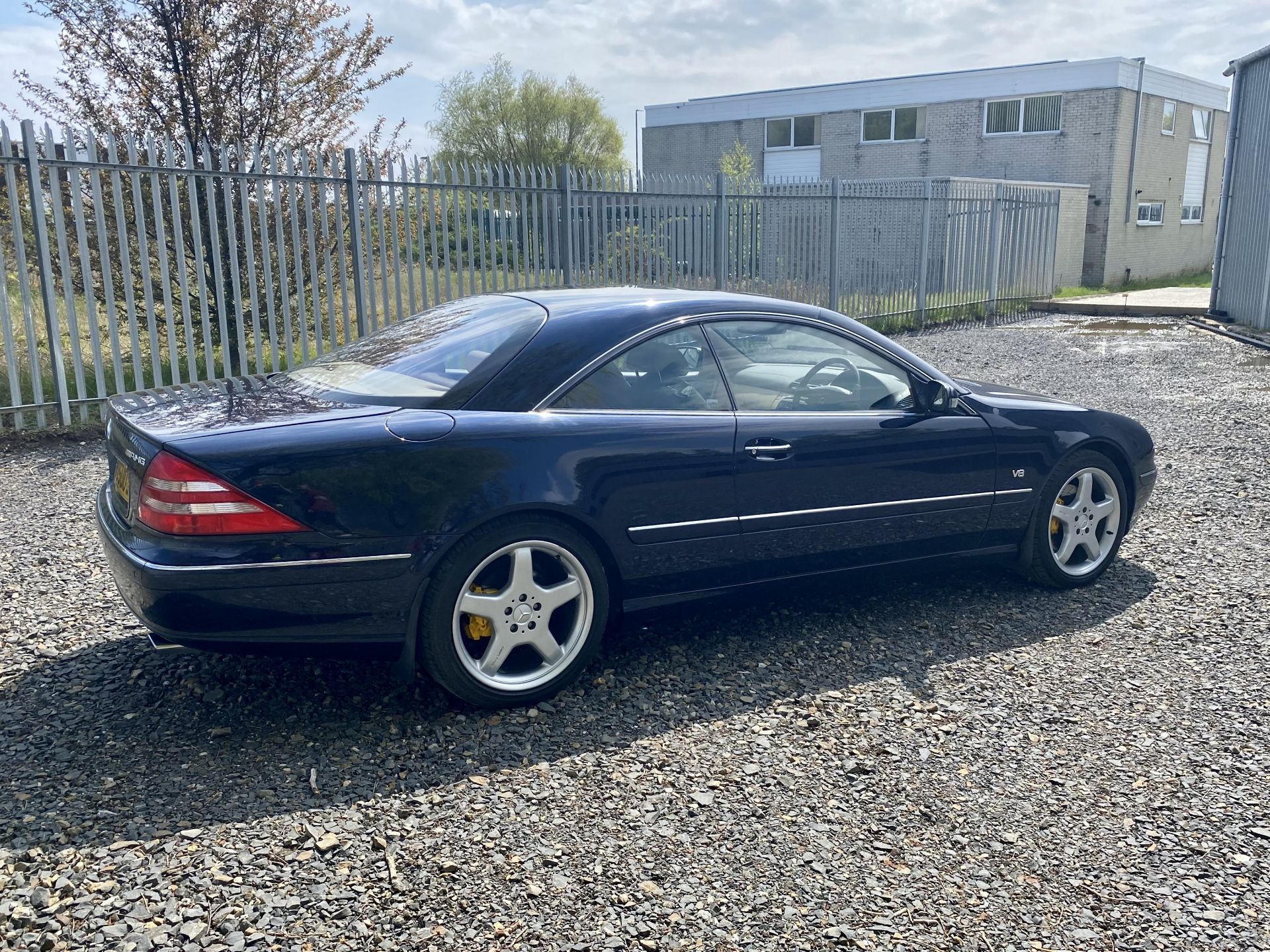 Mercedes CL500 - Image 7 of 43