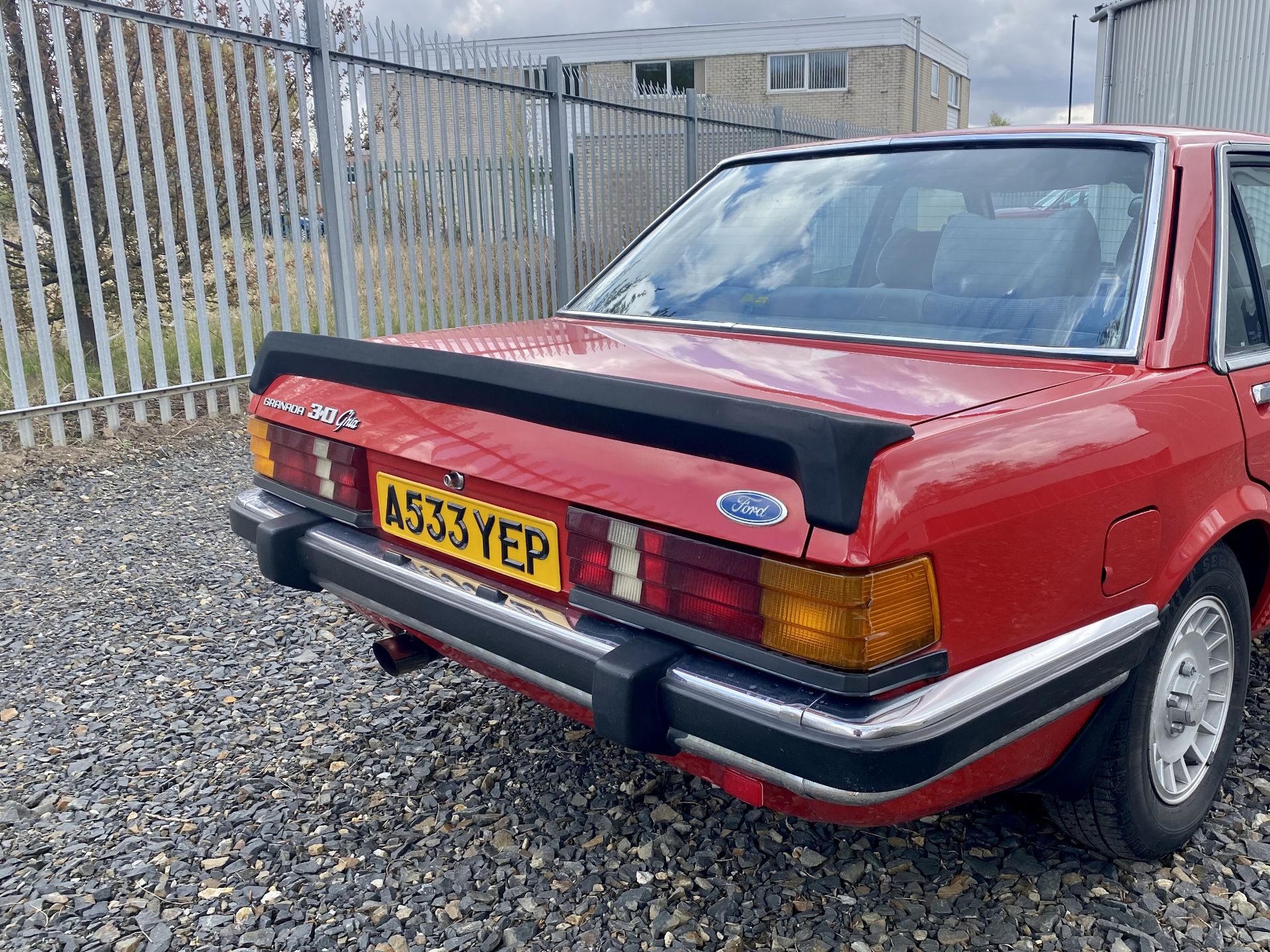 Ford Granada Ghia 3.0 - Image 39 of 51